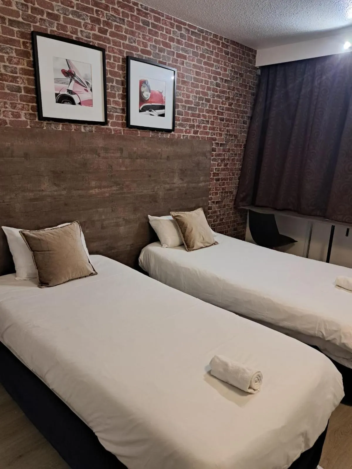 Bed in Resothel Group