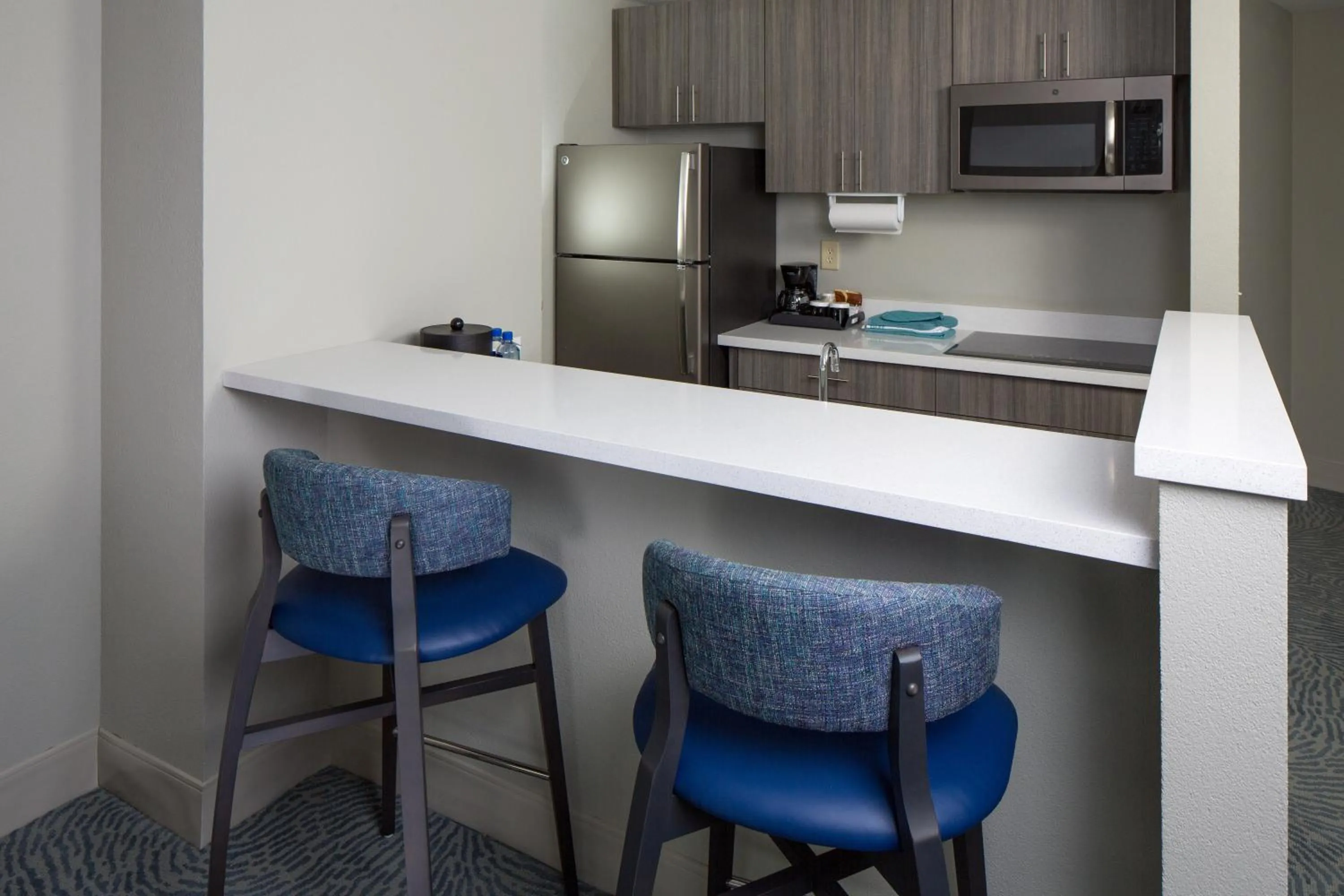 Photo of the whole room in Crowne Plaza Melbourne-Oceanfront by IHG