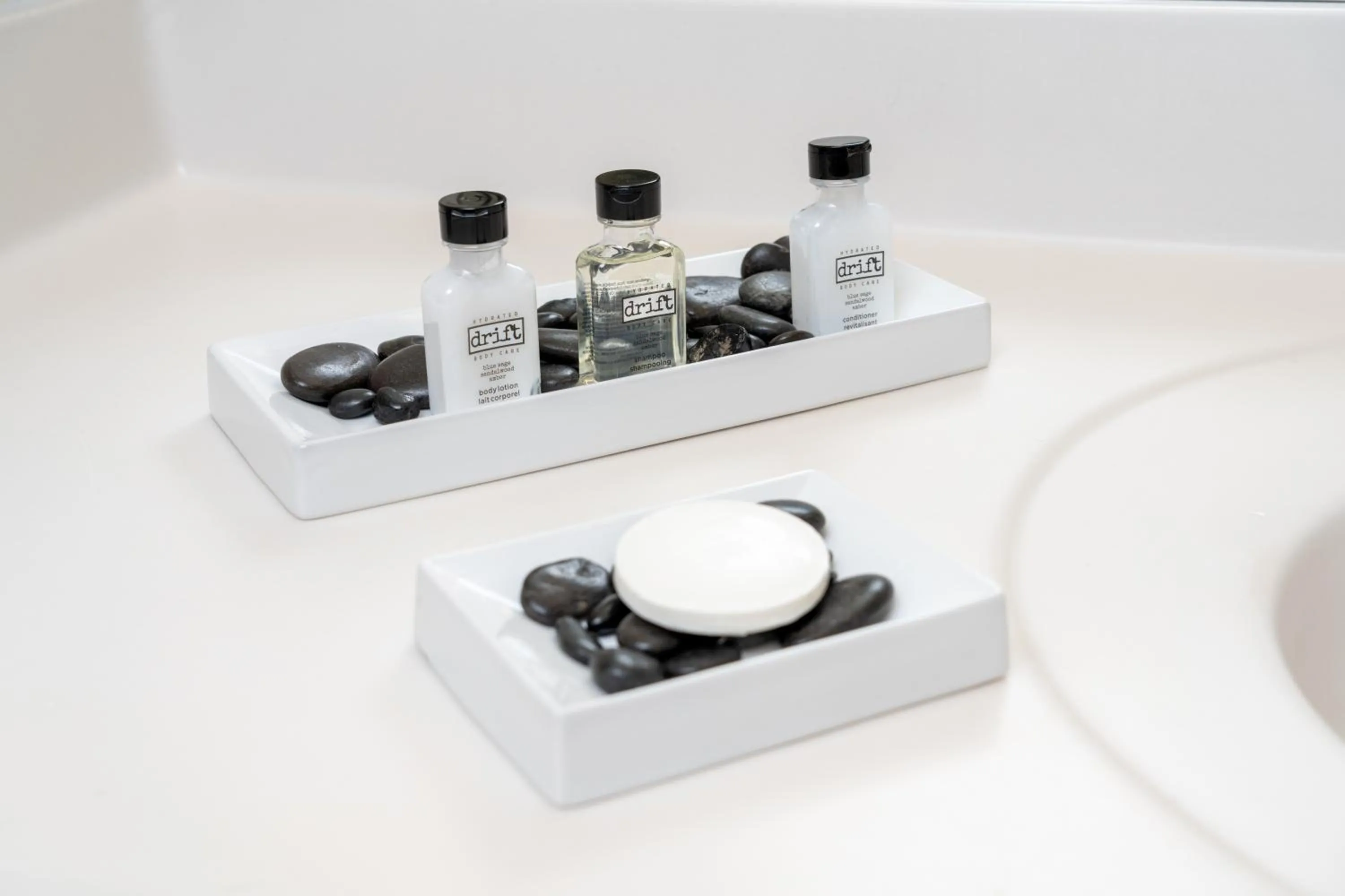 Bathroom in MCM Elegante Suites