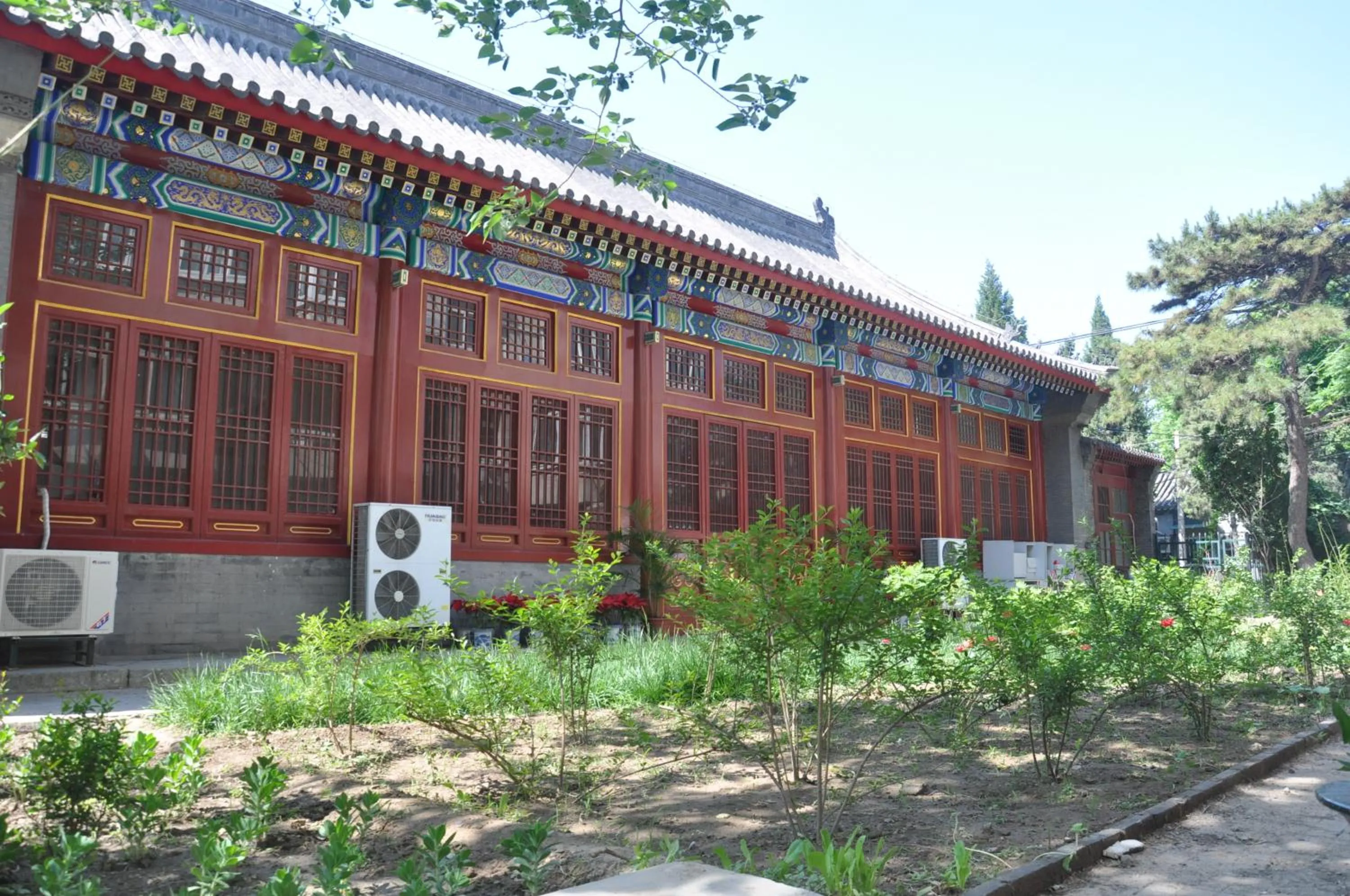 Area and facilities in King Parkview Hotel