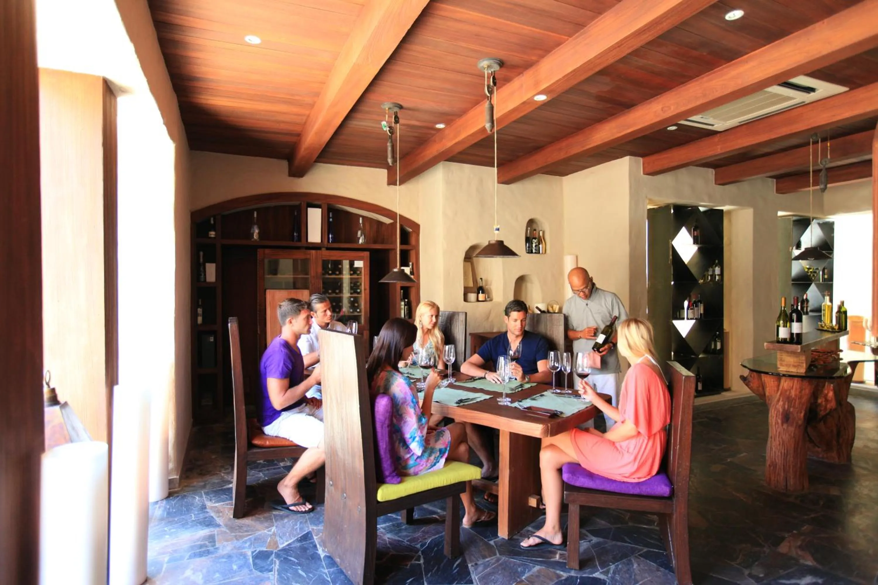 Restaurant/places to eat in Ma'in Hot Springs