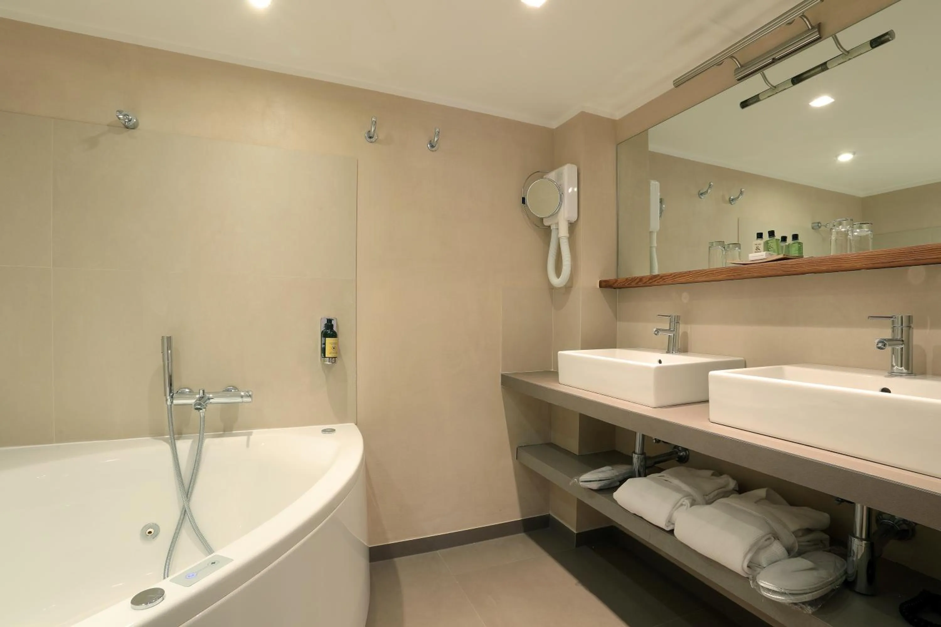 Hot Tub in Hotel 3 Vallées Val Thorens