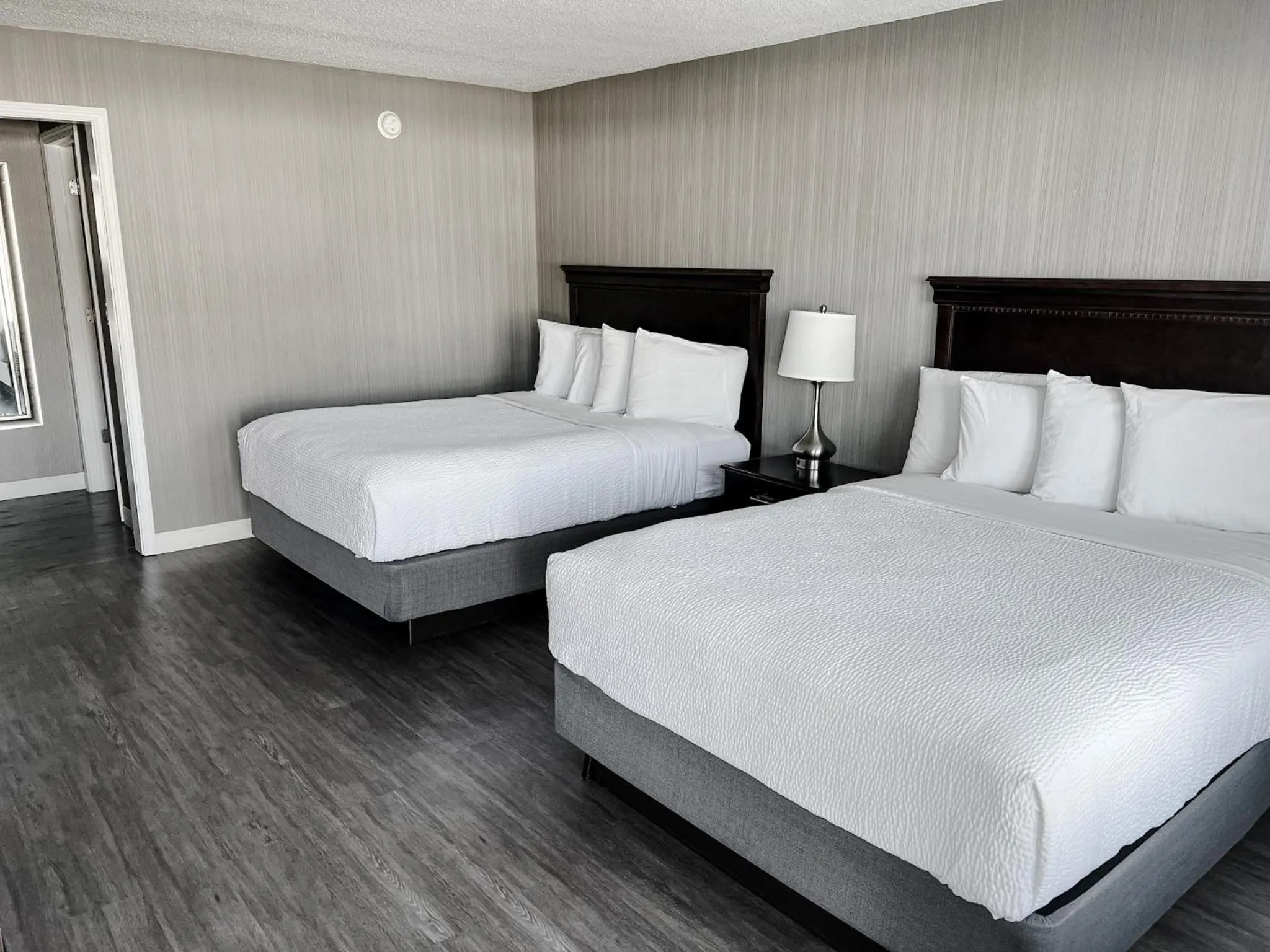 Photo of the whole room in Georgian Lakeside Resort