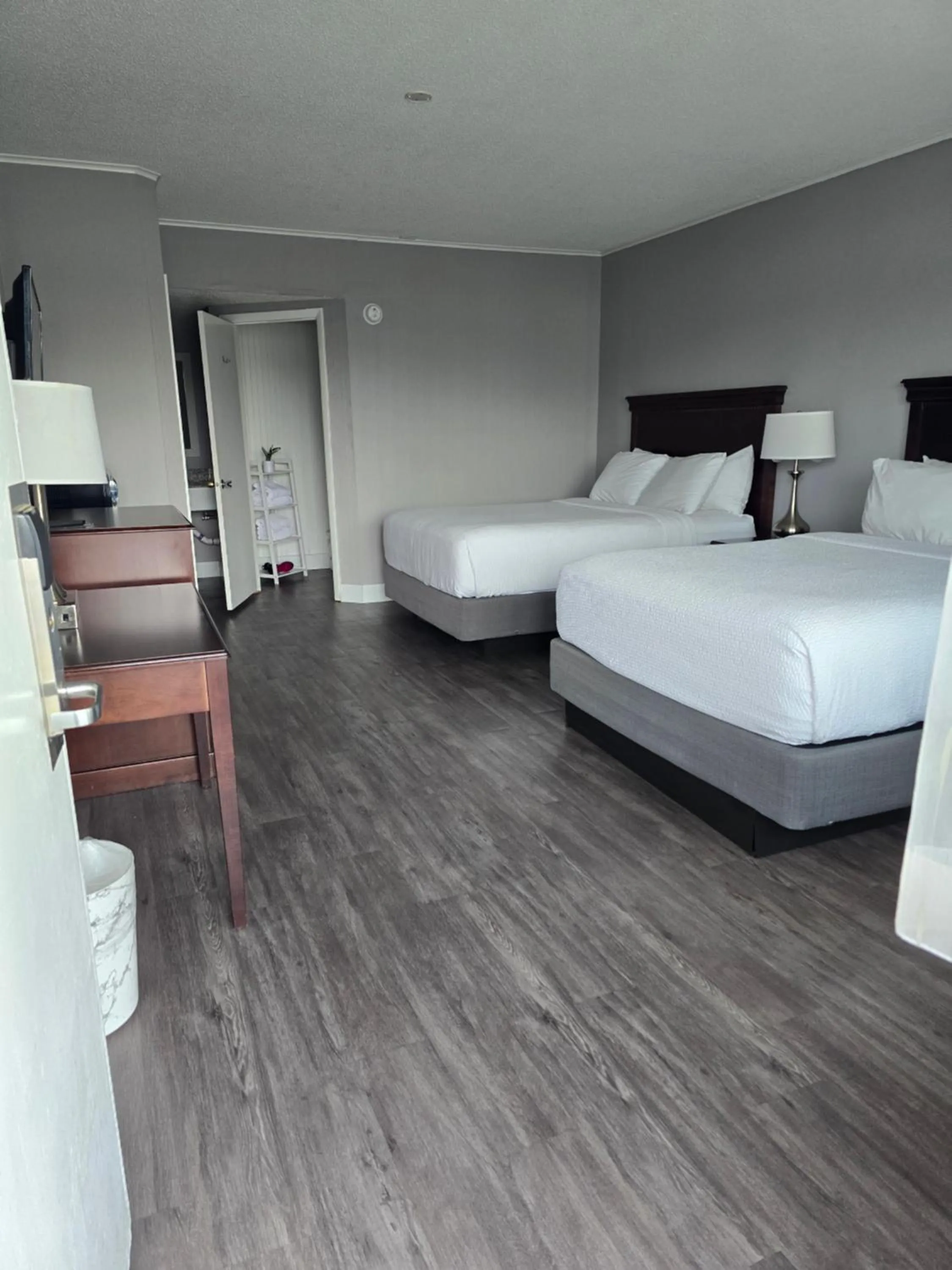 Photo of the whole room, Bed in Georgian Lakeside Resort