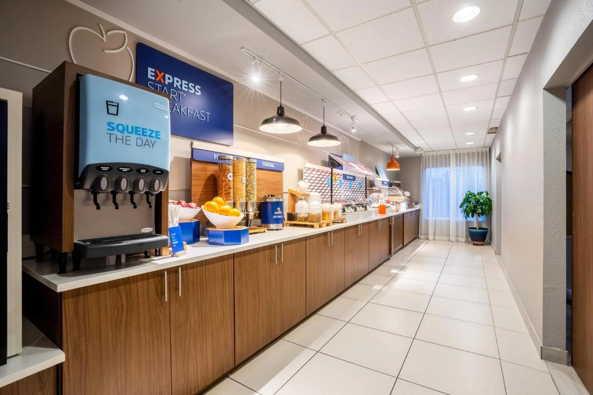 Breakfast in Holiday Inn Express Hotel & Suites Orange City - Deltona by IHG