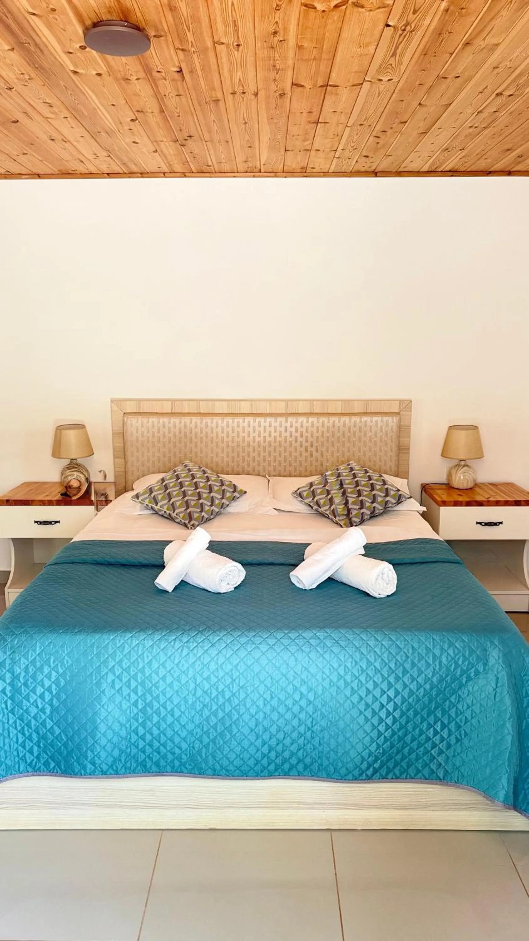 Bed in Rida Village Ksamil Island