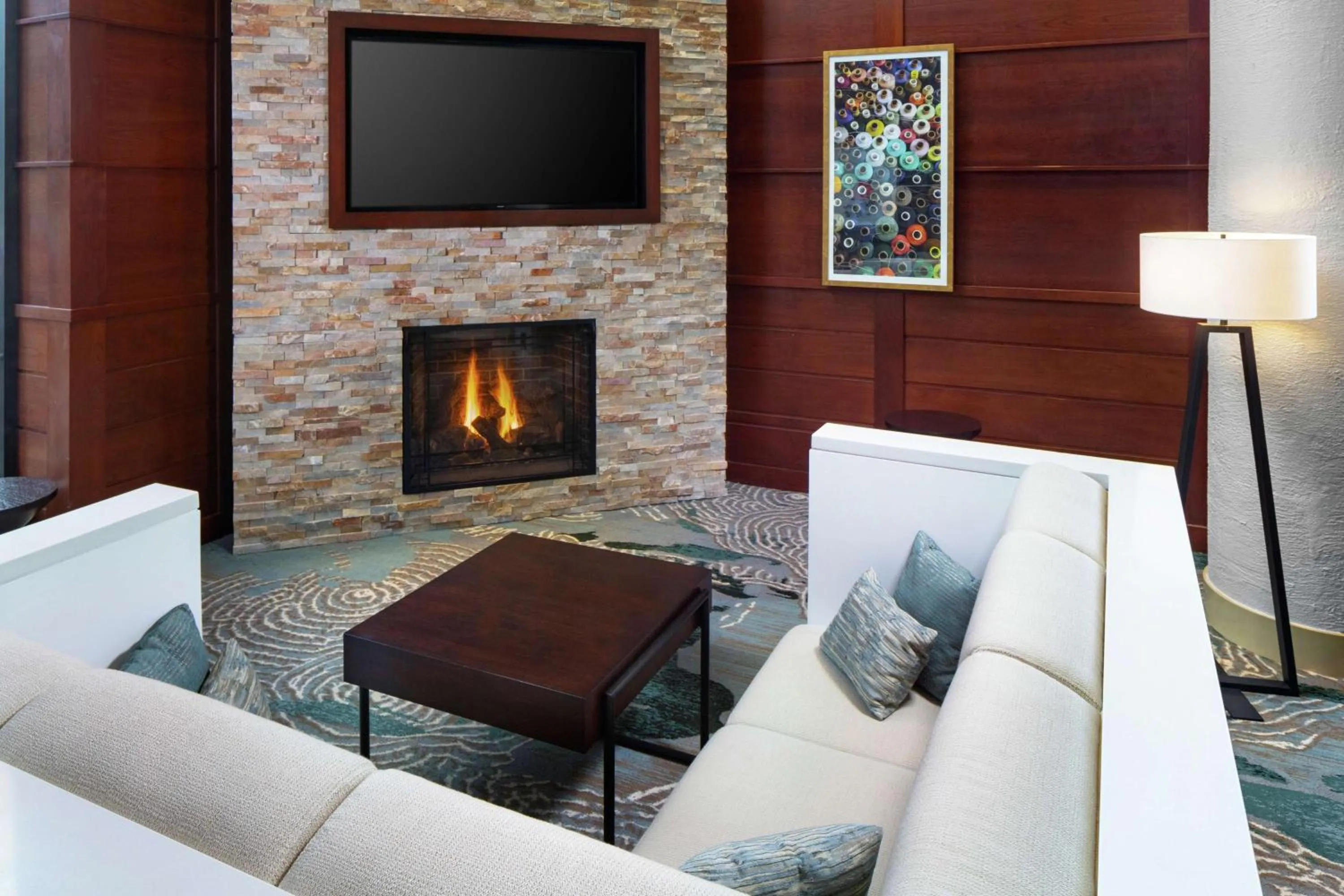 Property building in DoubleTree by Hilton Manchester Downtown