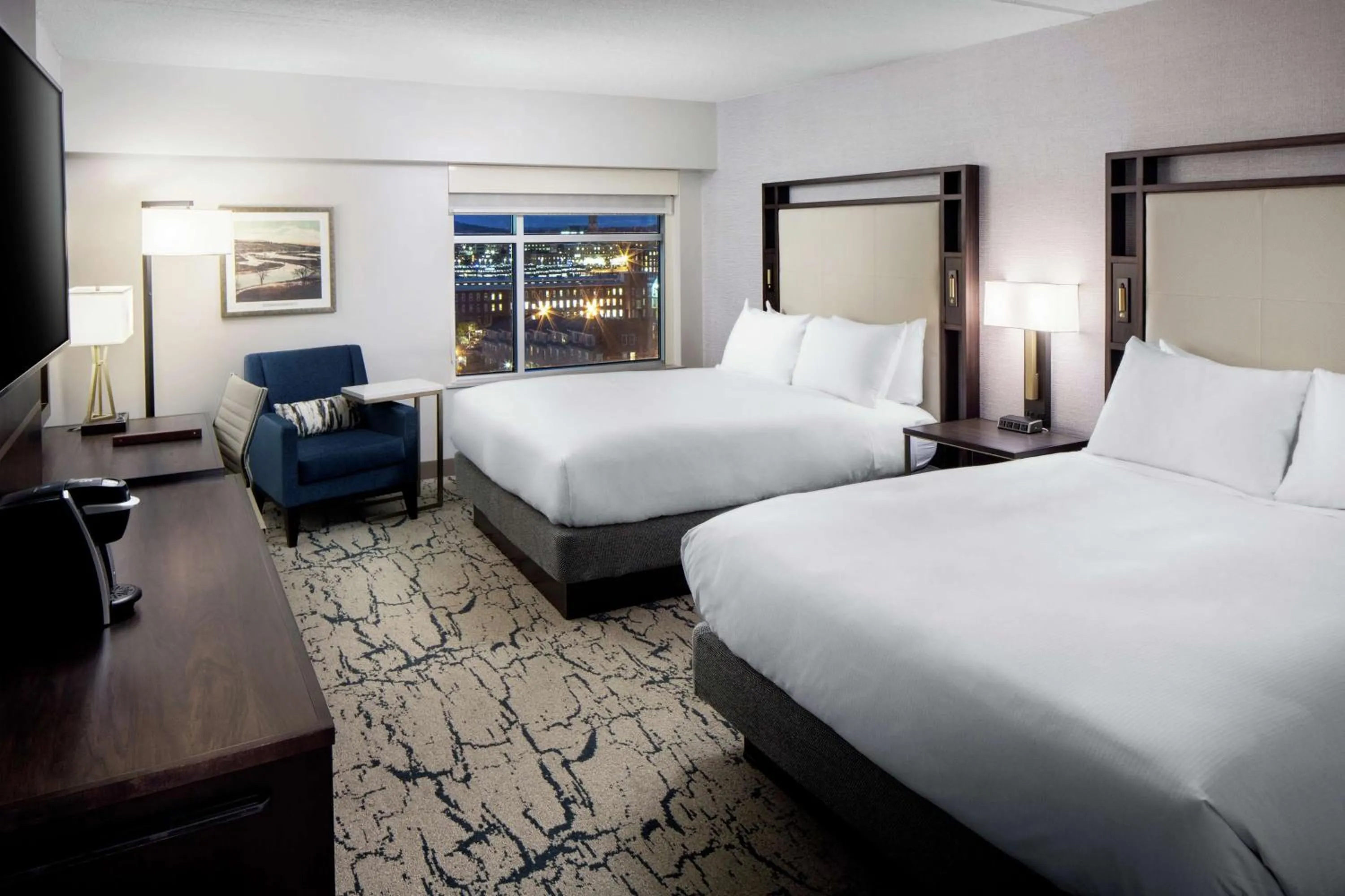 Bedroom, Bed in DoubleTree by Hilton Manchester Downtown