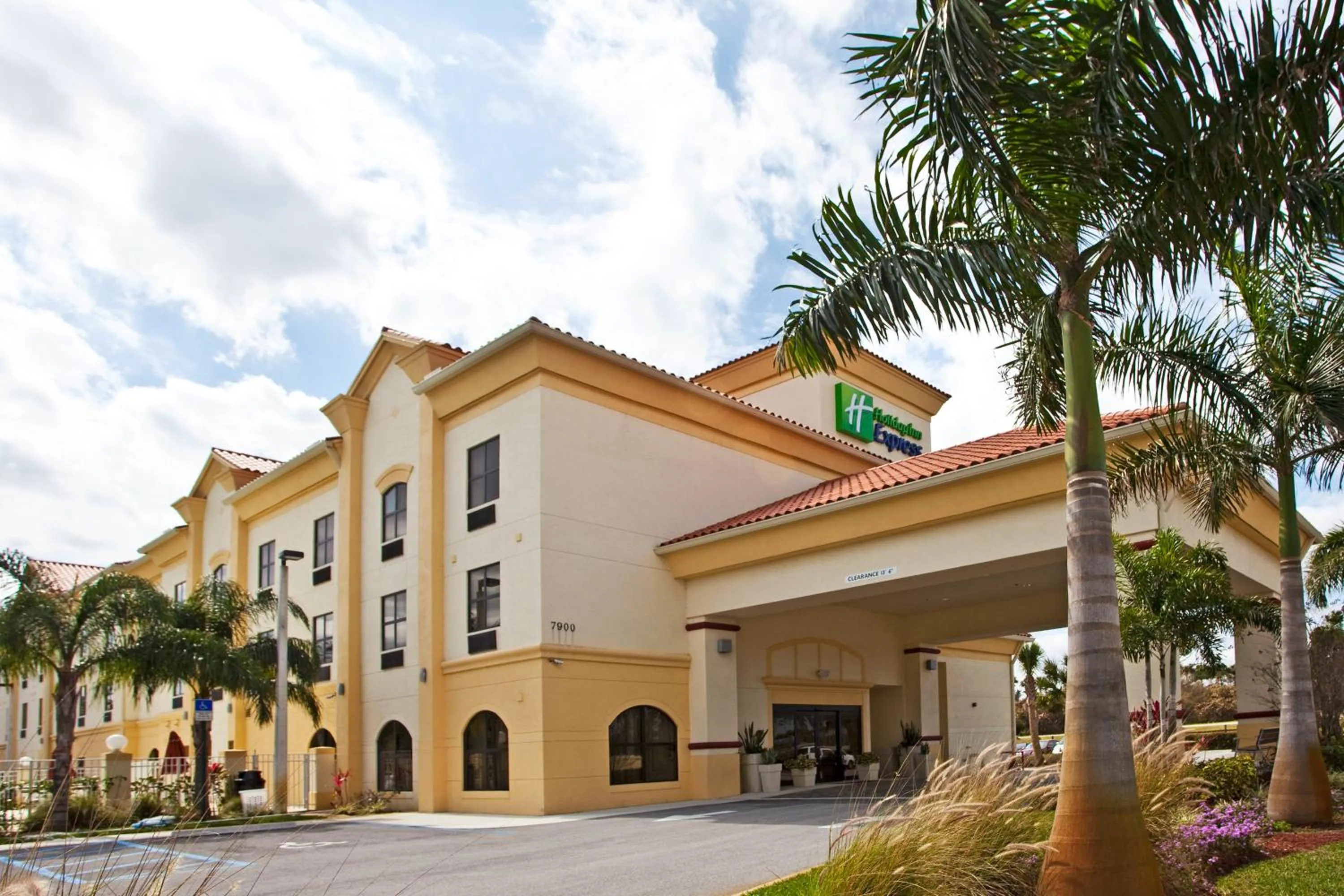 Property building in Holiday Inn Express Stuart by IHG