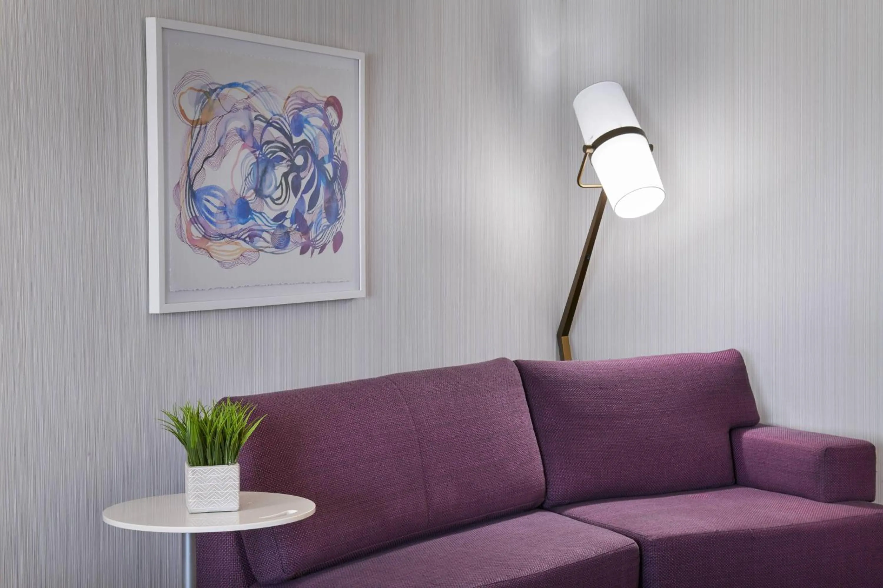 Bedroom in Delta Hotels by Marriott Detroit Novi