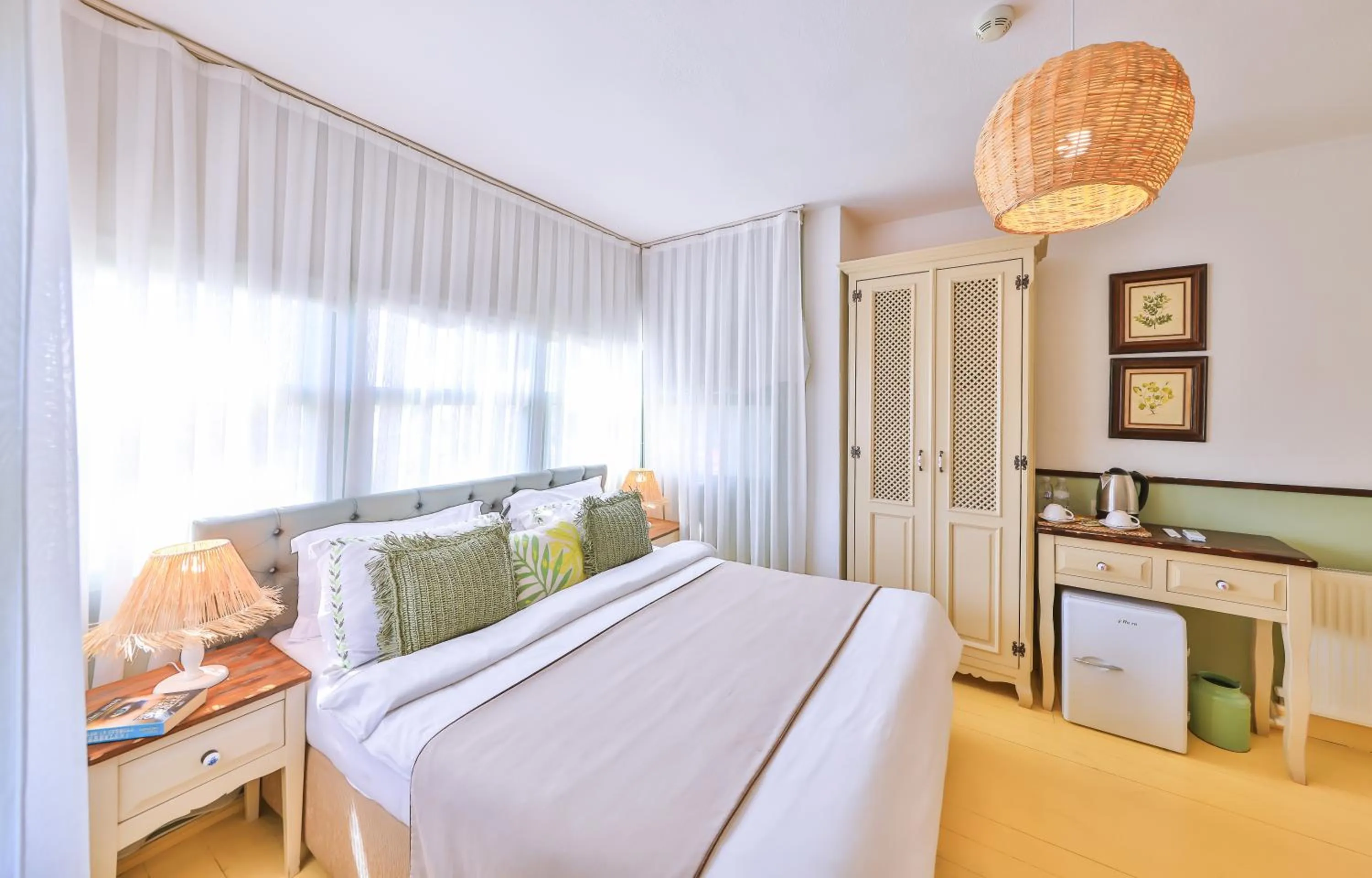 Bed in Palas Alaçatı - Adult Only