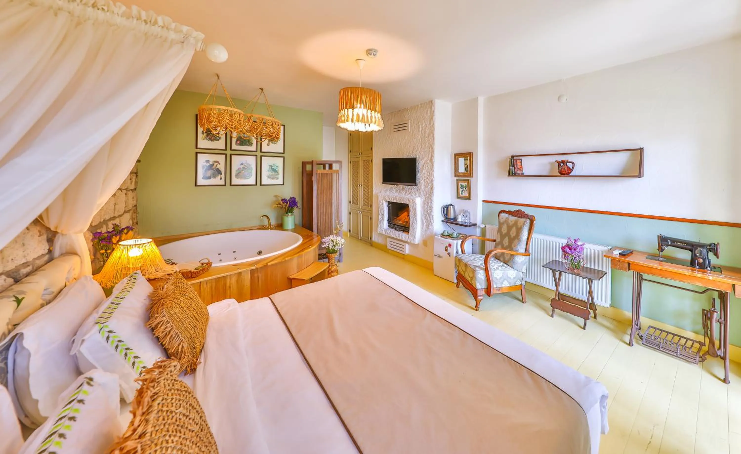 Bed in Palas Alaçatı - Adult Only