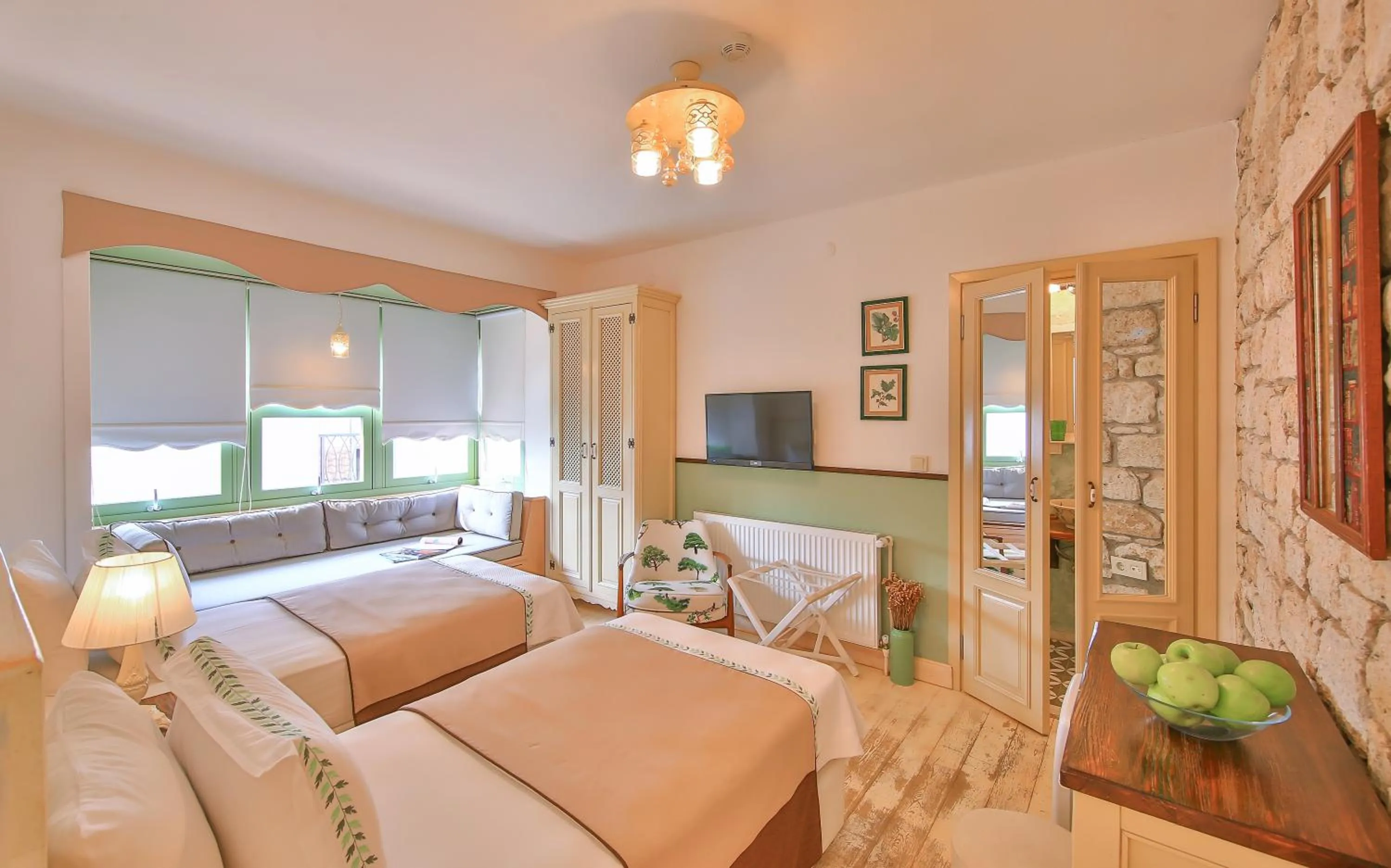 Photo of the whole room, Bed in Palas Alaçatı - Adult Only