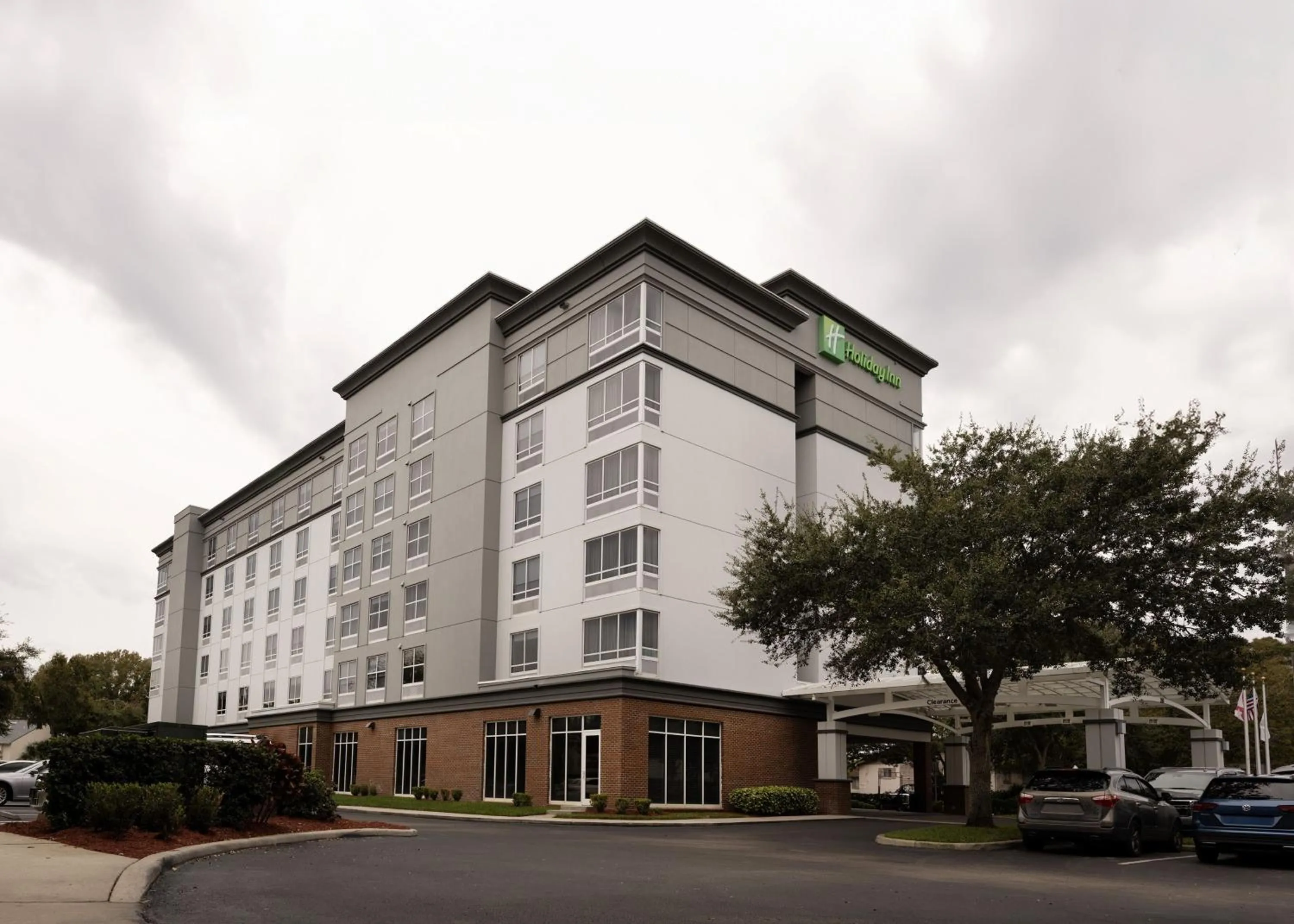 Property building in Holiday Inn Winter Haven by IHG