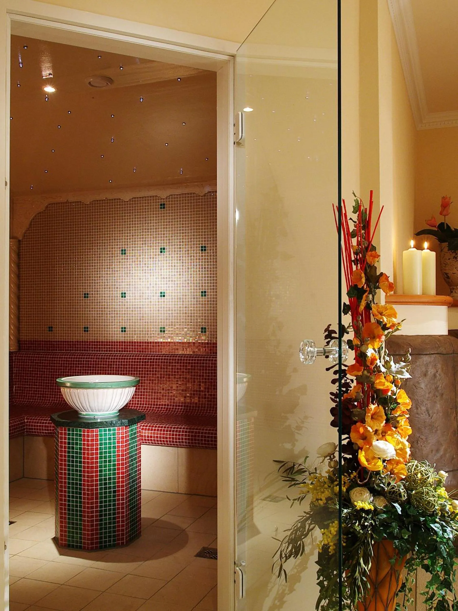 Spa and wellness centre/facilities in Hotel Alpenhof Kristall