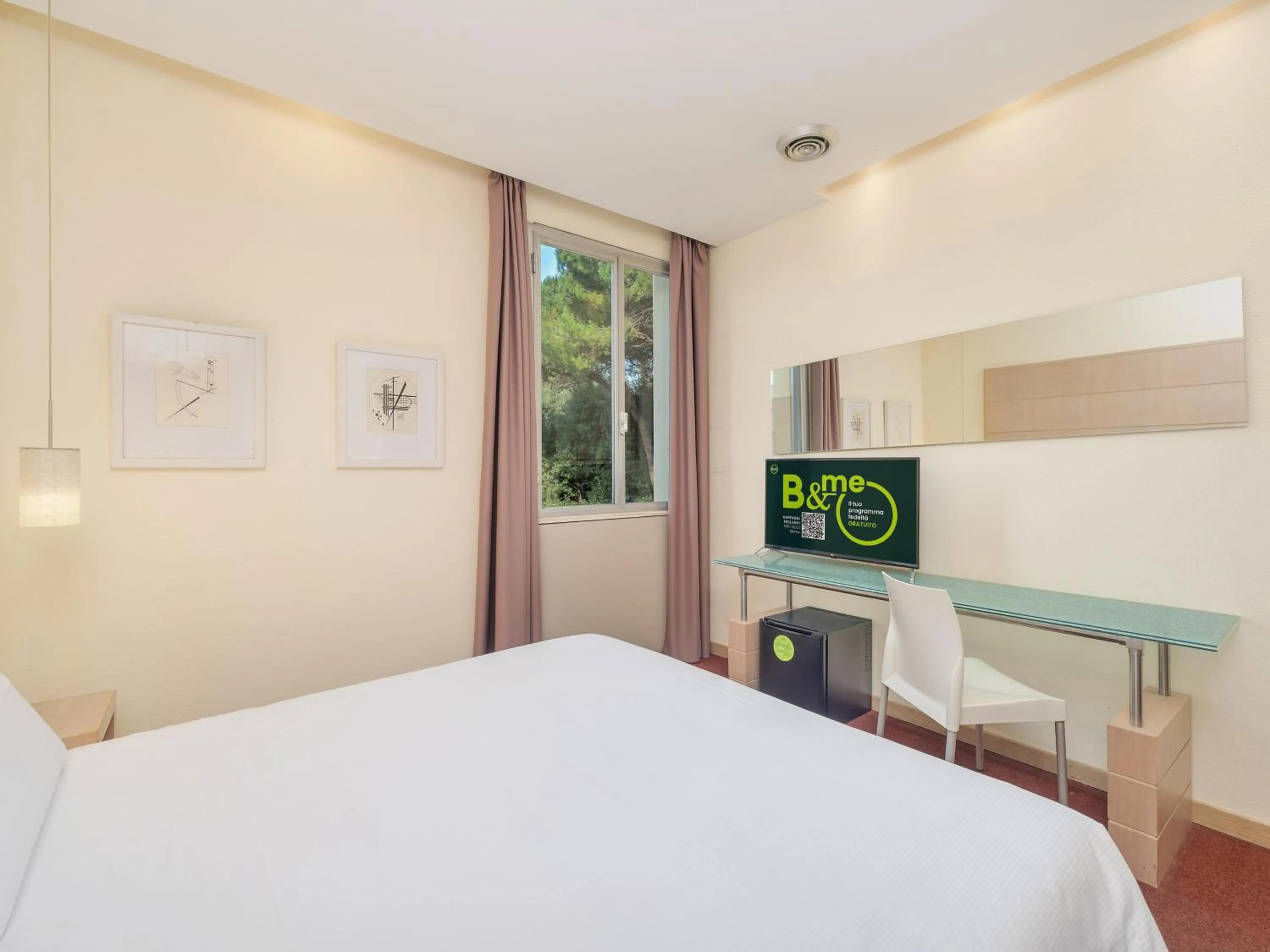 Photo of the whole room, Bed in B&B HOTEL Calenzano First