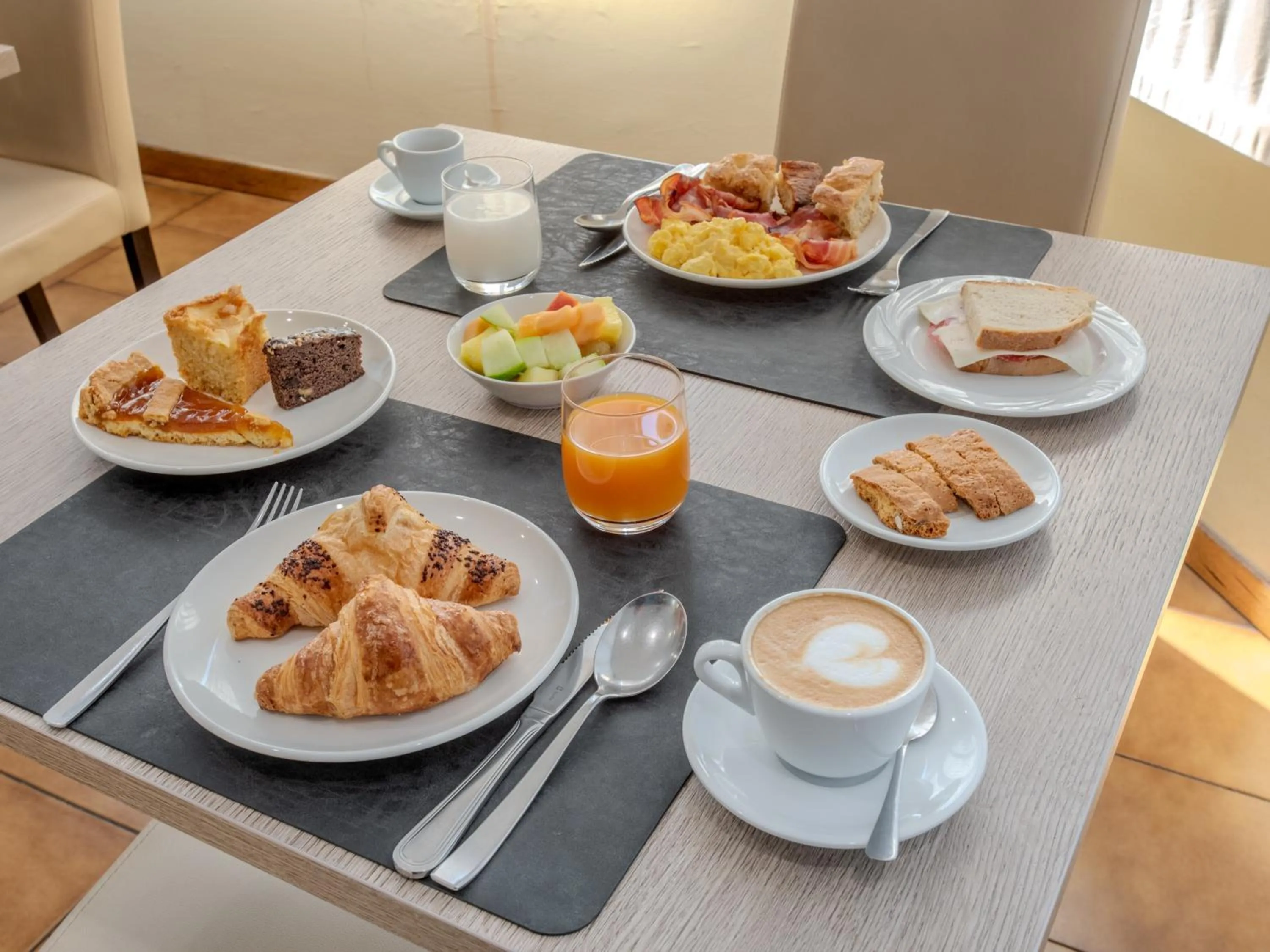 Breakfast in B&B HOTEL Calenzano First