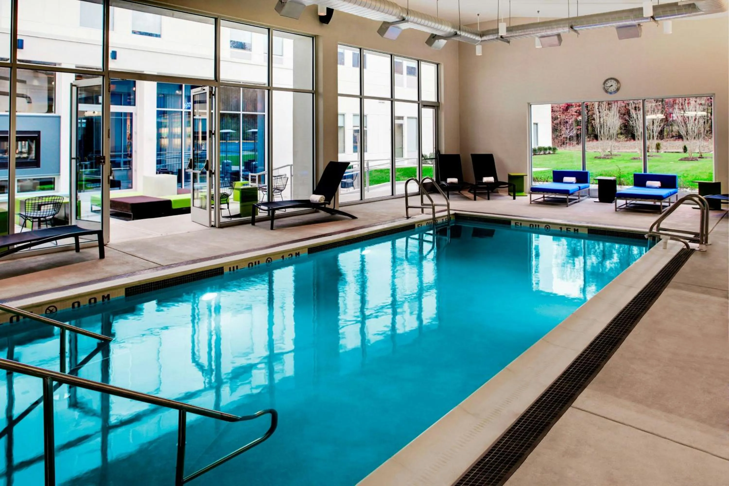 Swimming pool in Aloft BWI Baltimore Washington International Airport