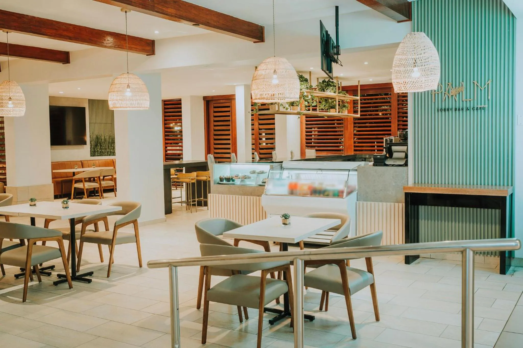 Lounge or bar in Holiday Inn Resort Aruba - Beach Resort & Casino by IHG