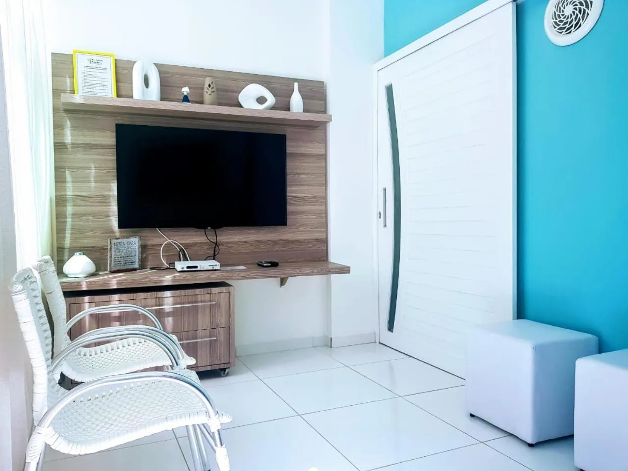 Communal lounge/ TV room in Mandakaru Residence Flats