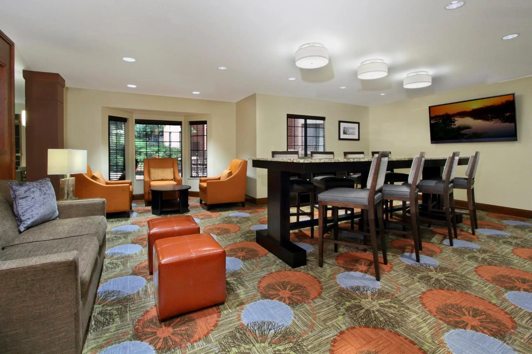 Property building in Staybridge Suites Tysons - McLean by IHG