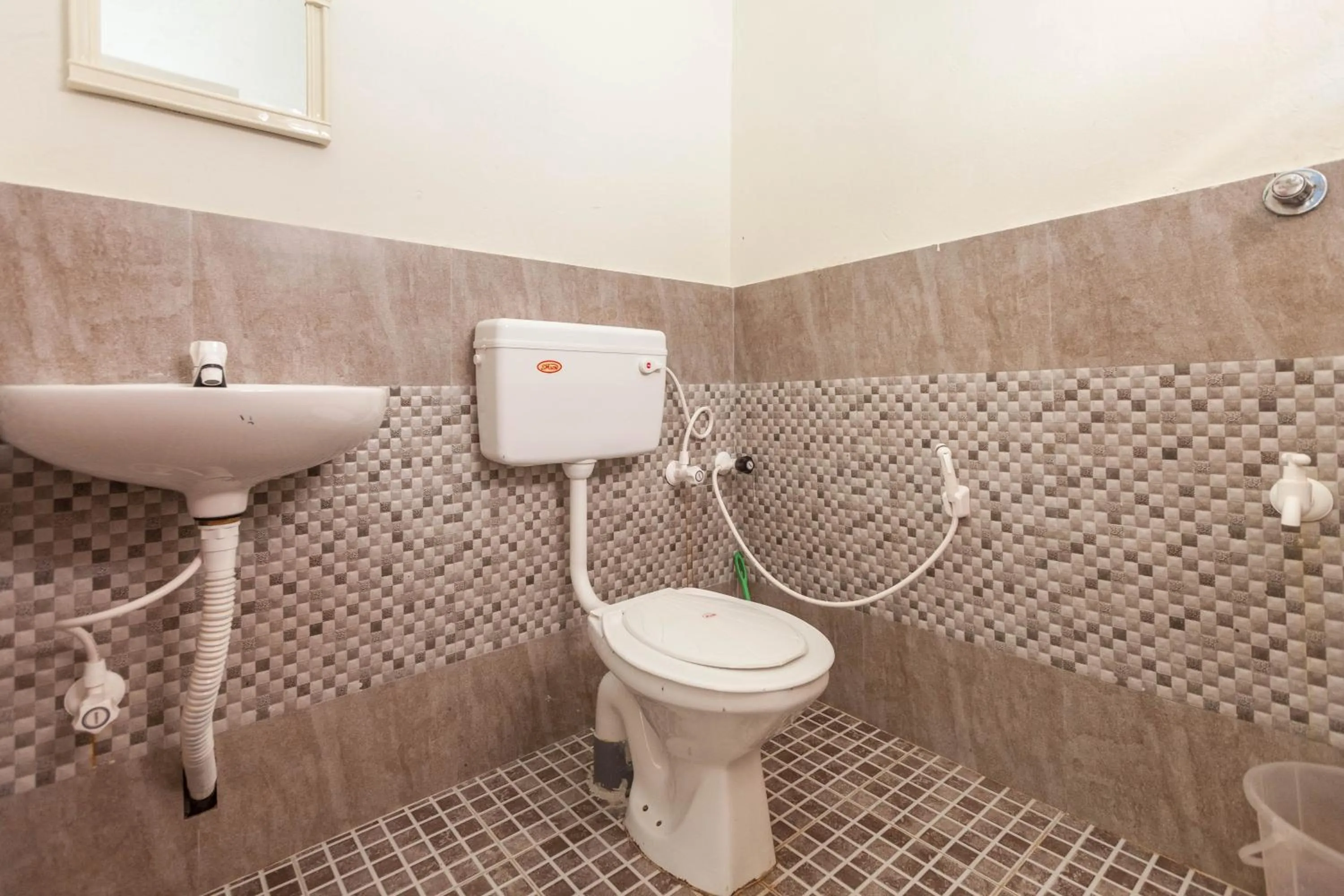 Bathroom in Mad about Coco Yoga & Beach Retreat