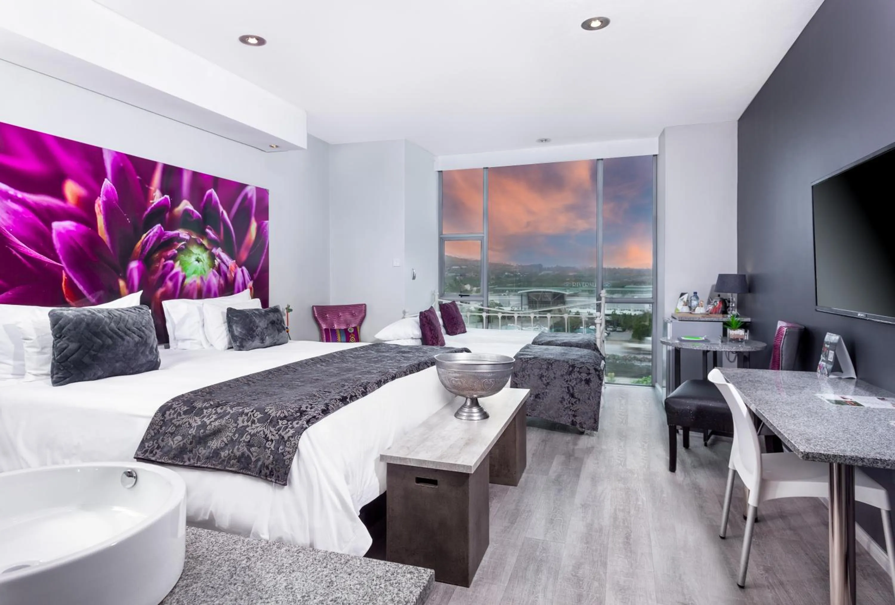 Photo of the whole room, Bed in Chill Pepper Boutique Hotel