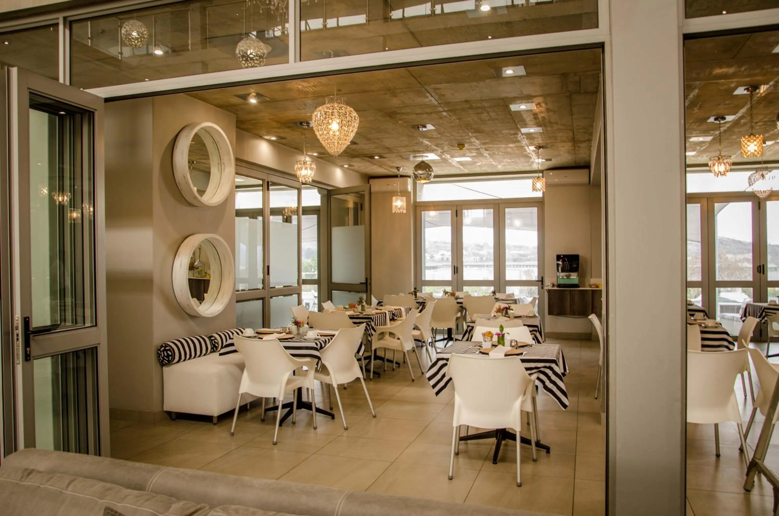 Restaurant/places to eat in Chill Pepper Boutique Hotel