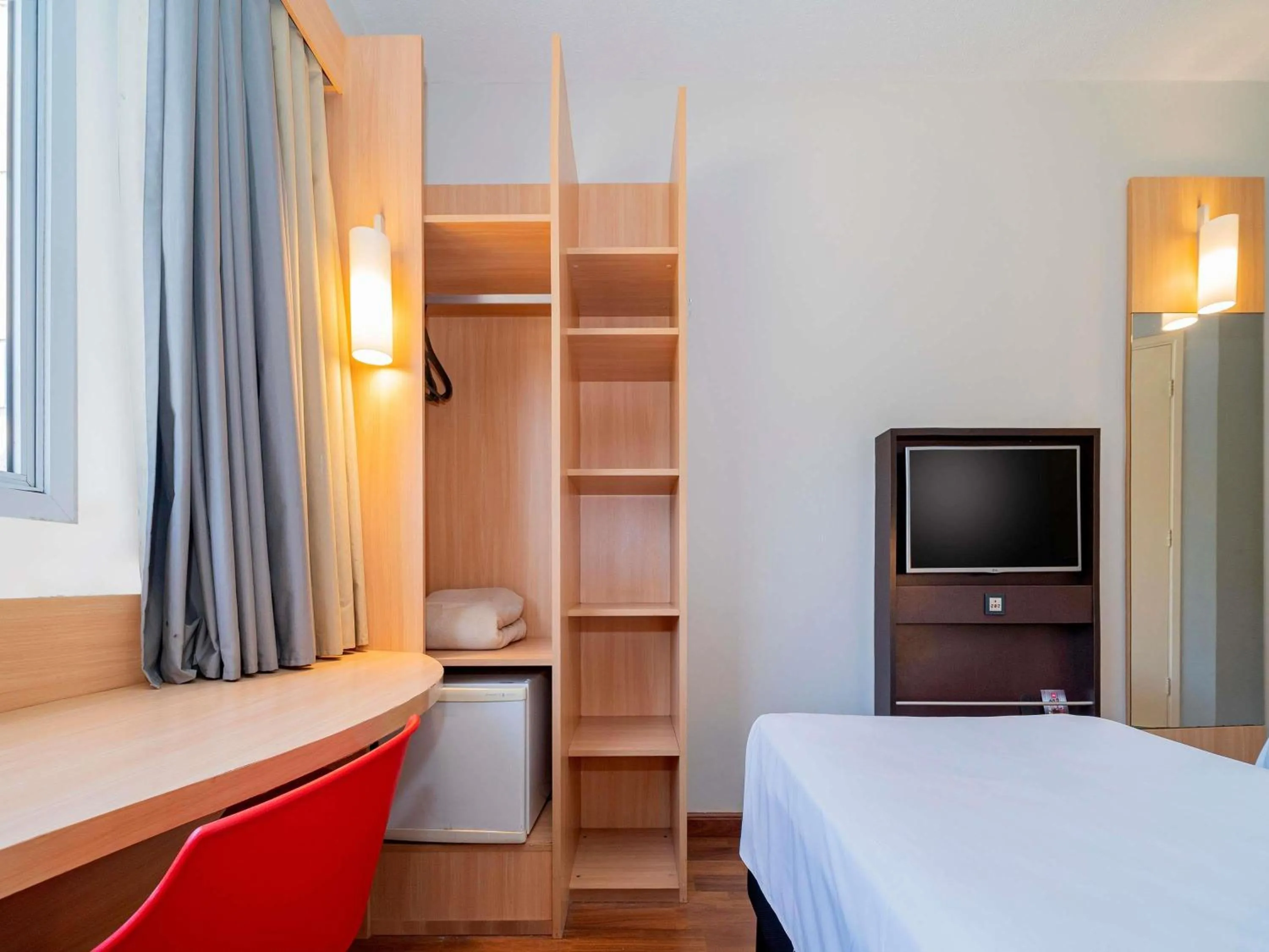 Bedroom, Bed in ibis Piracicaba