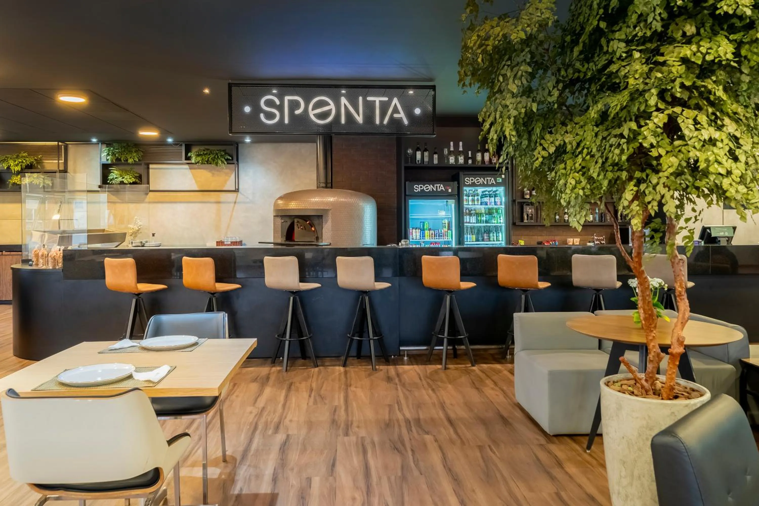 Restaurant/places to eat in ibis Piracicaba