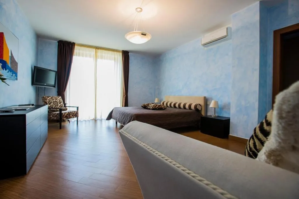 Photo of the whole room in Radici Resort