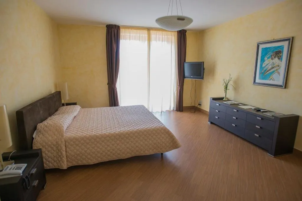 Photo of the whole room in Radici Resort