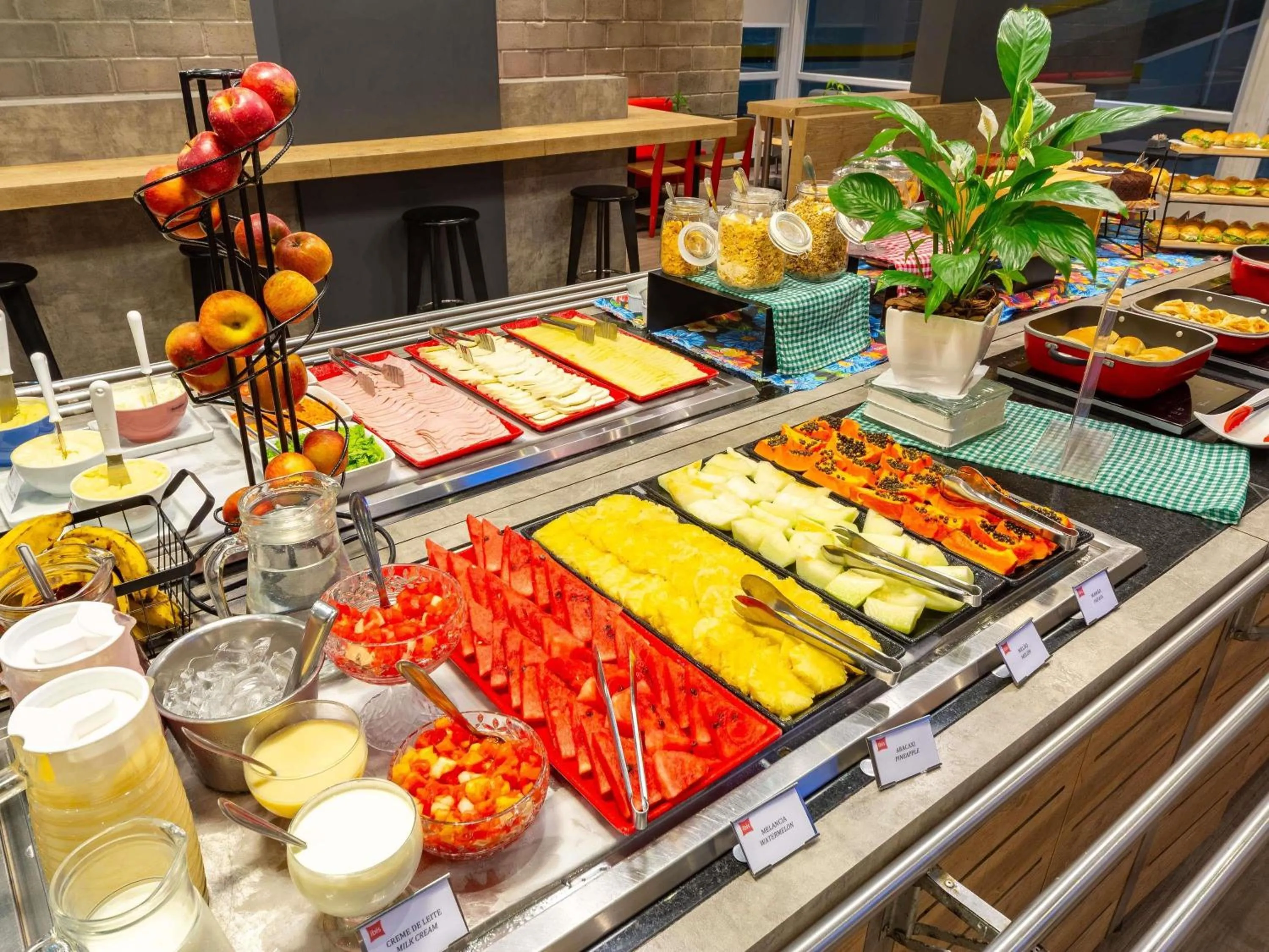 Breakfast in ibis Manaus Aeroporto