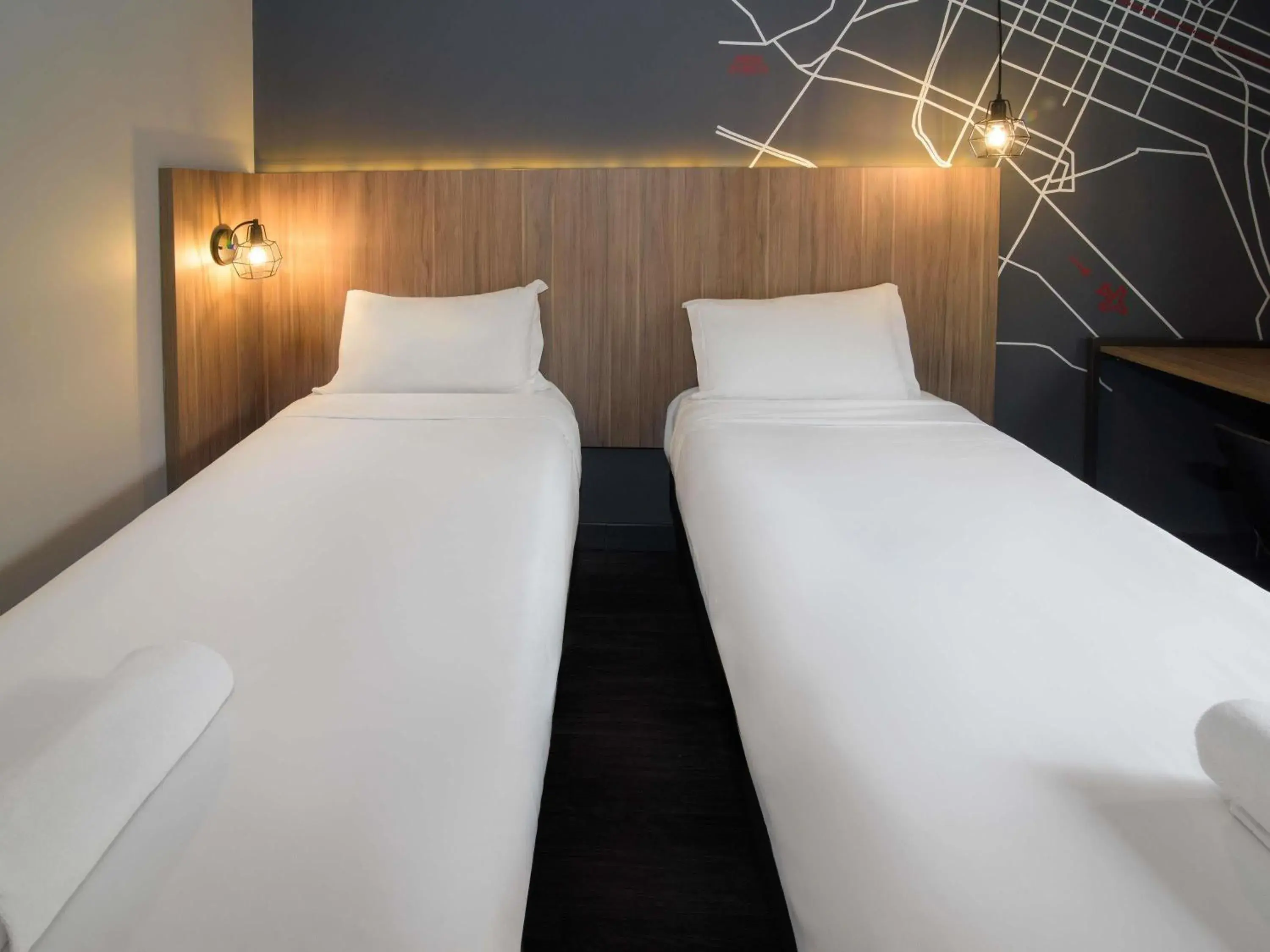 Standard Apartment with Two Single Beds - single occupancy in ibis Curitiba Batel Standard Apartment with Two Single Beds - single occupancy in ibis Curitiba Batel