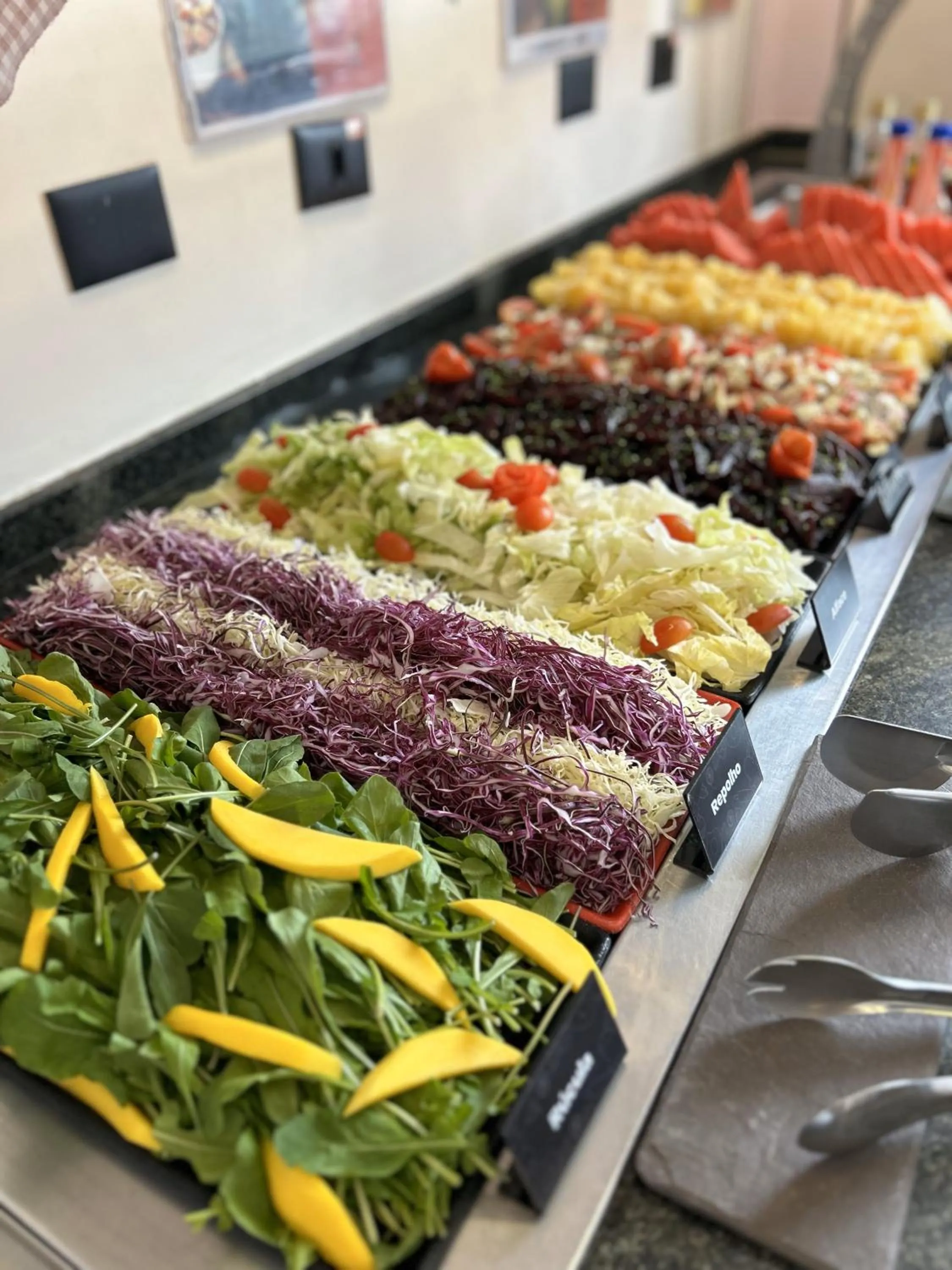 Restaurant/places to eat in ibis Curitiba Batel