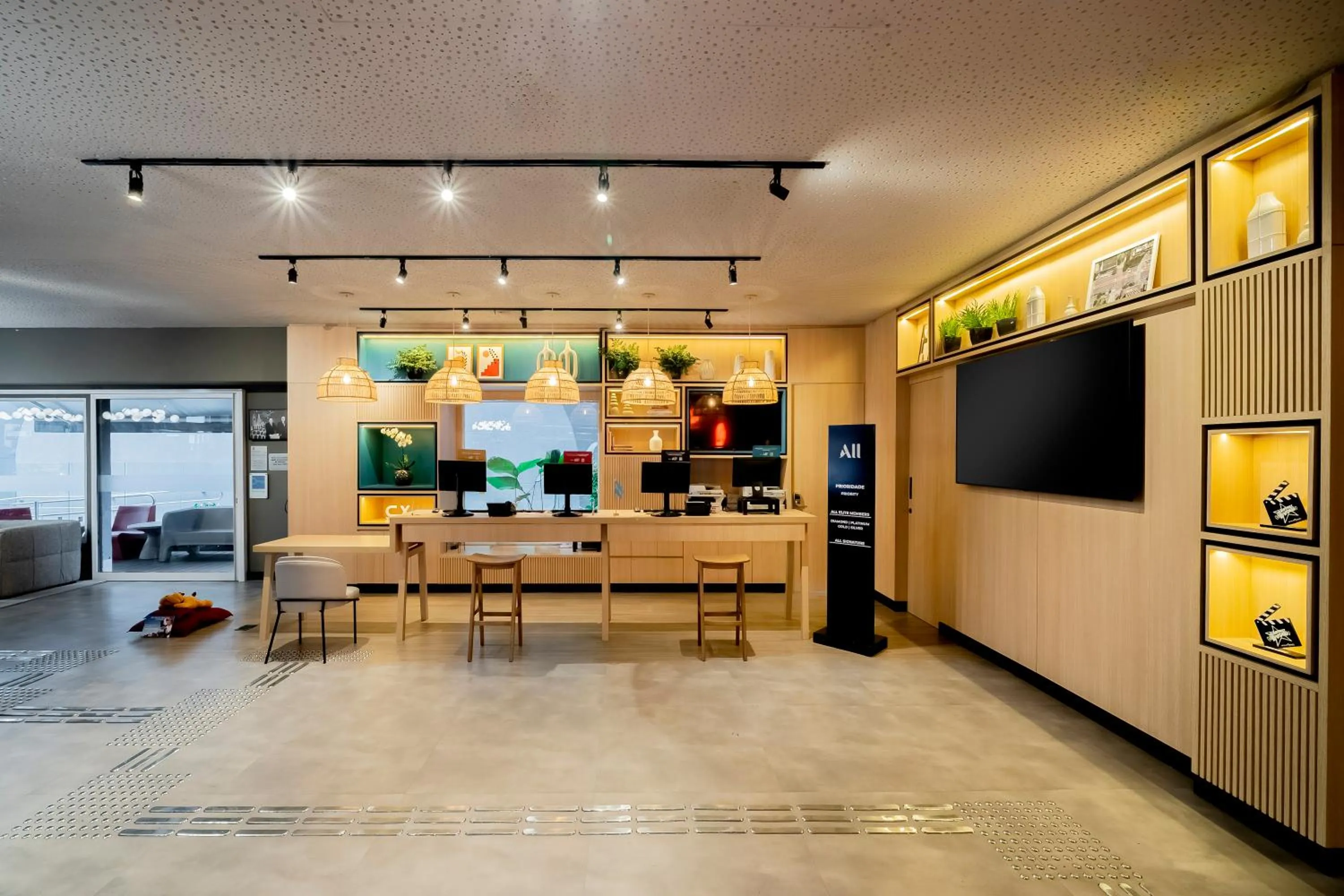 Lobby or reception in ibis Sao Paulo Paulista