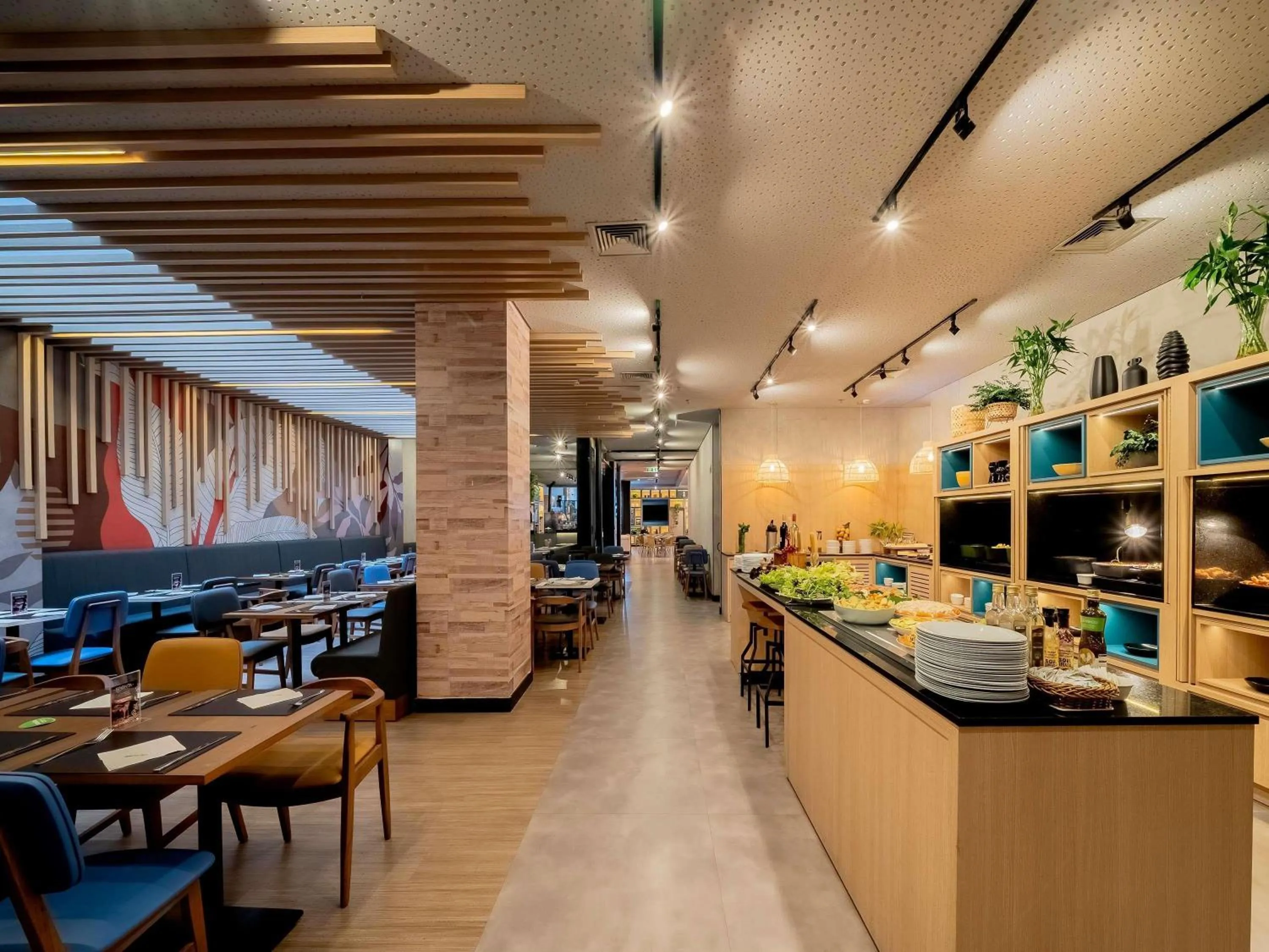 Restaurant/places to eat in ibis Sao Paulo Paulista