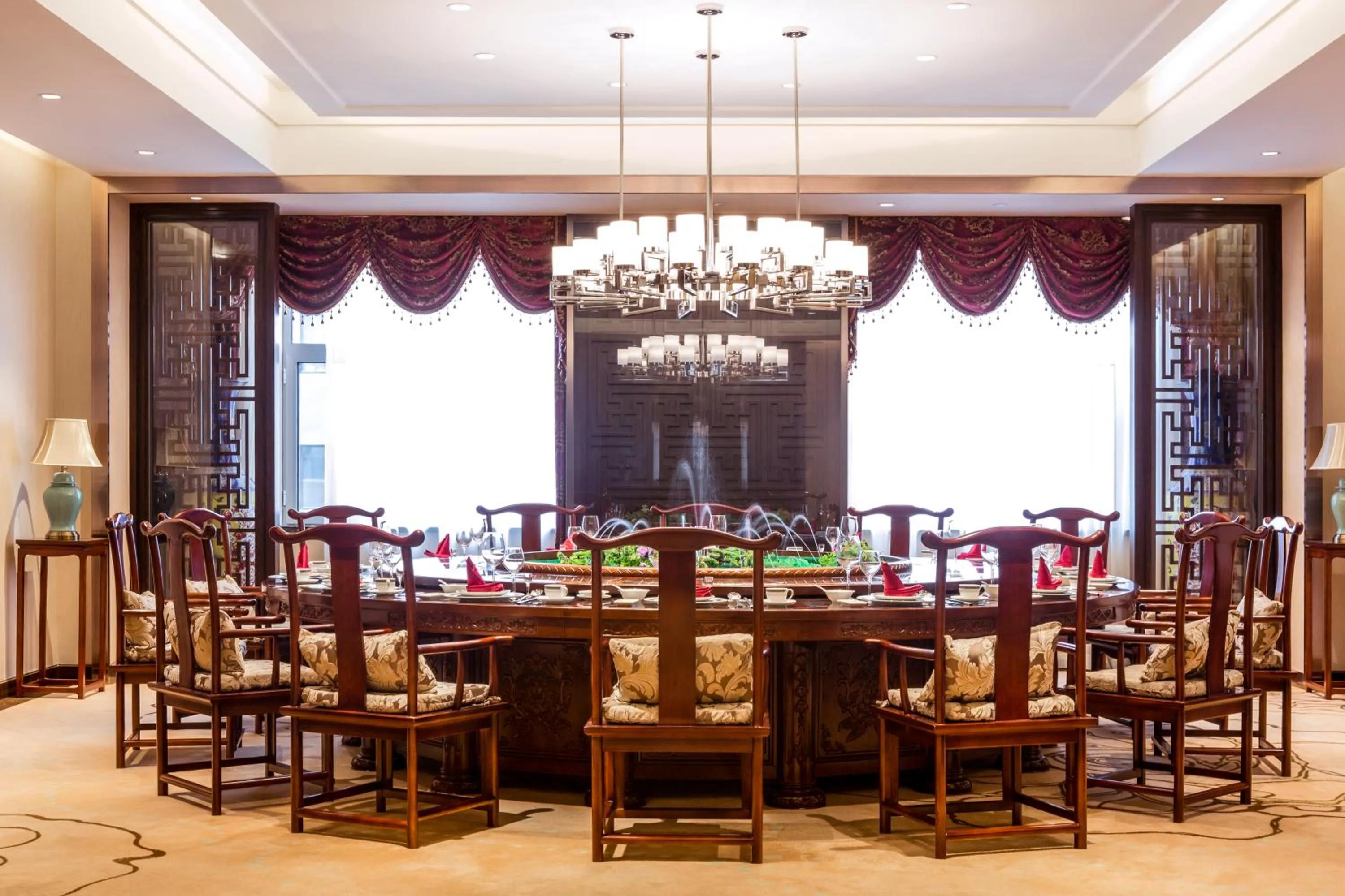 Restaurant/places to eat in Novotel Daqing Haofang