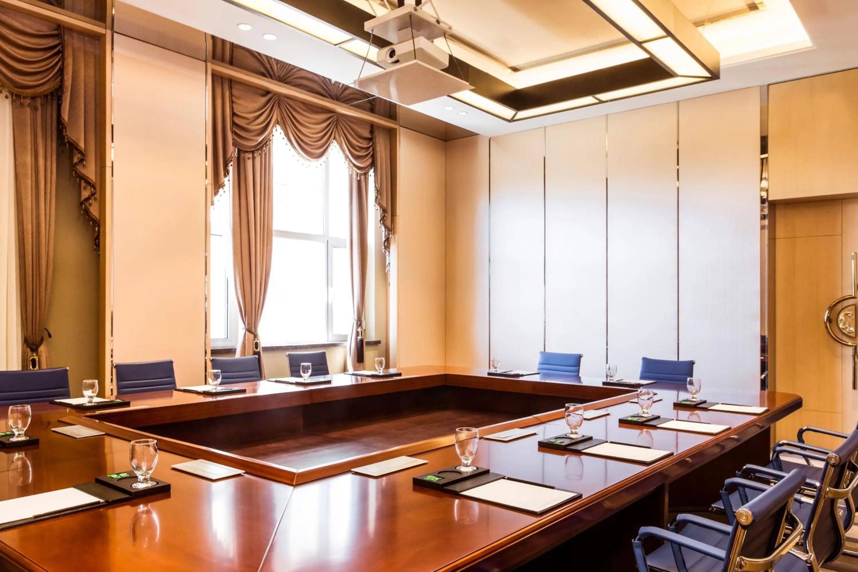 Meeting/conference room in Novotel Daqing Haofang