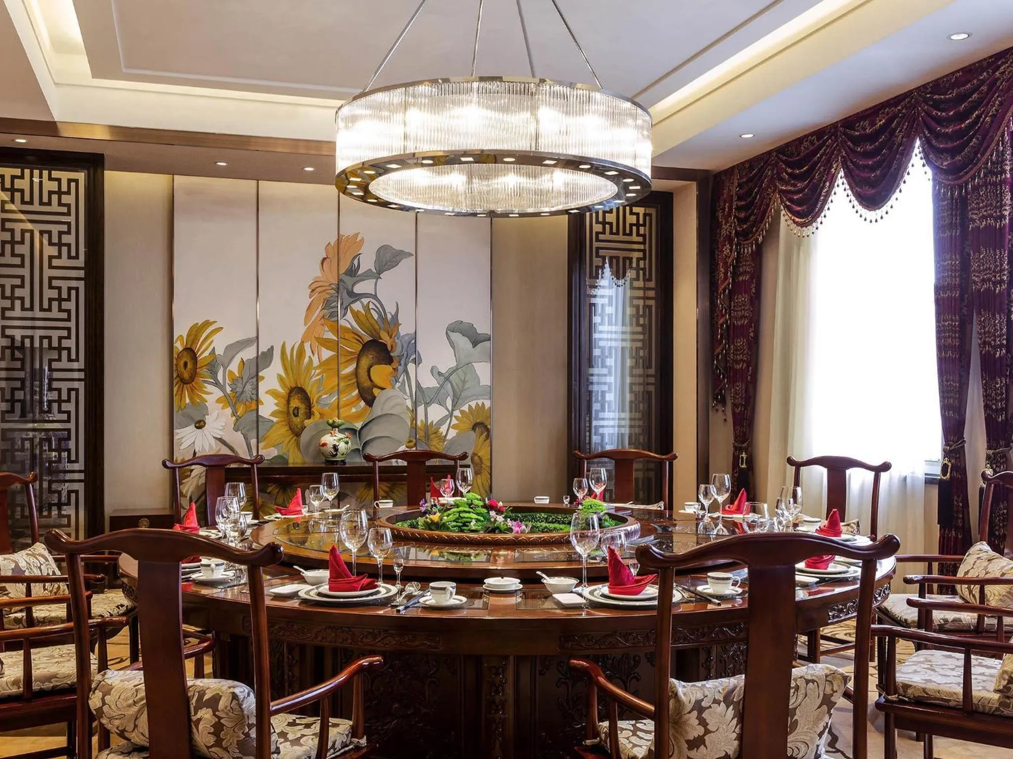 Restaurant/places to eat in Novotel Daqing Haofang