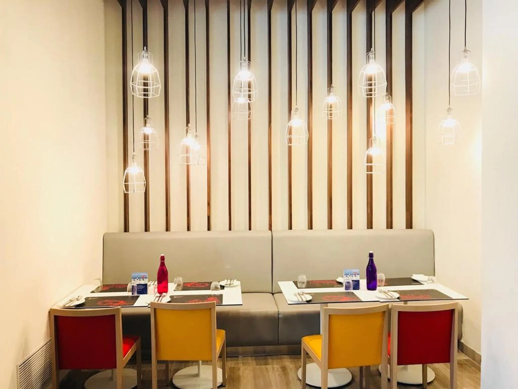 Restaurant/places to eat in ibis Kochi City Centre - An Accor Brand