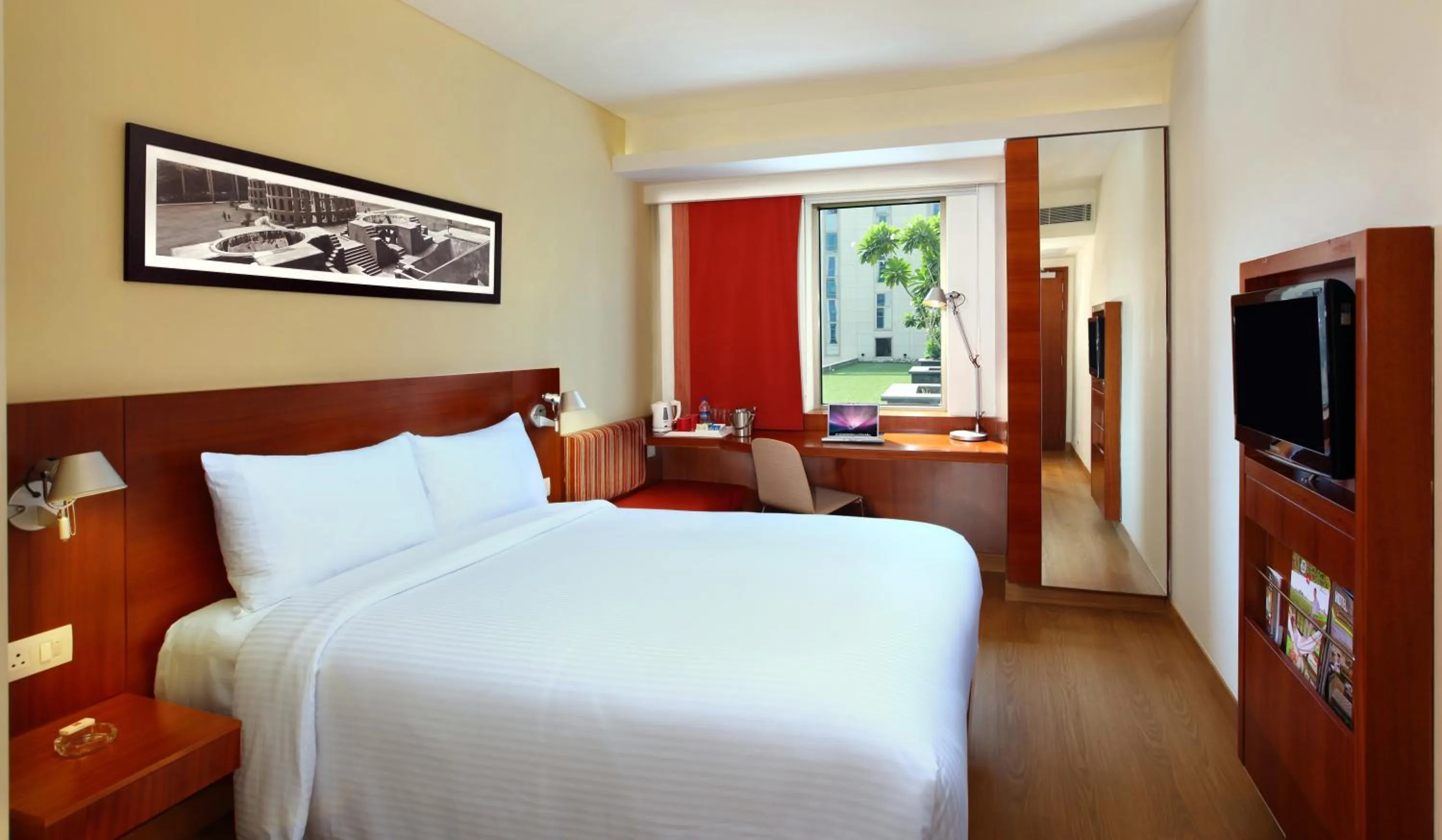 Bed in ibis Kochi City Centre - An Accor Brand