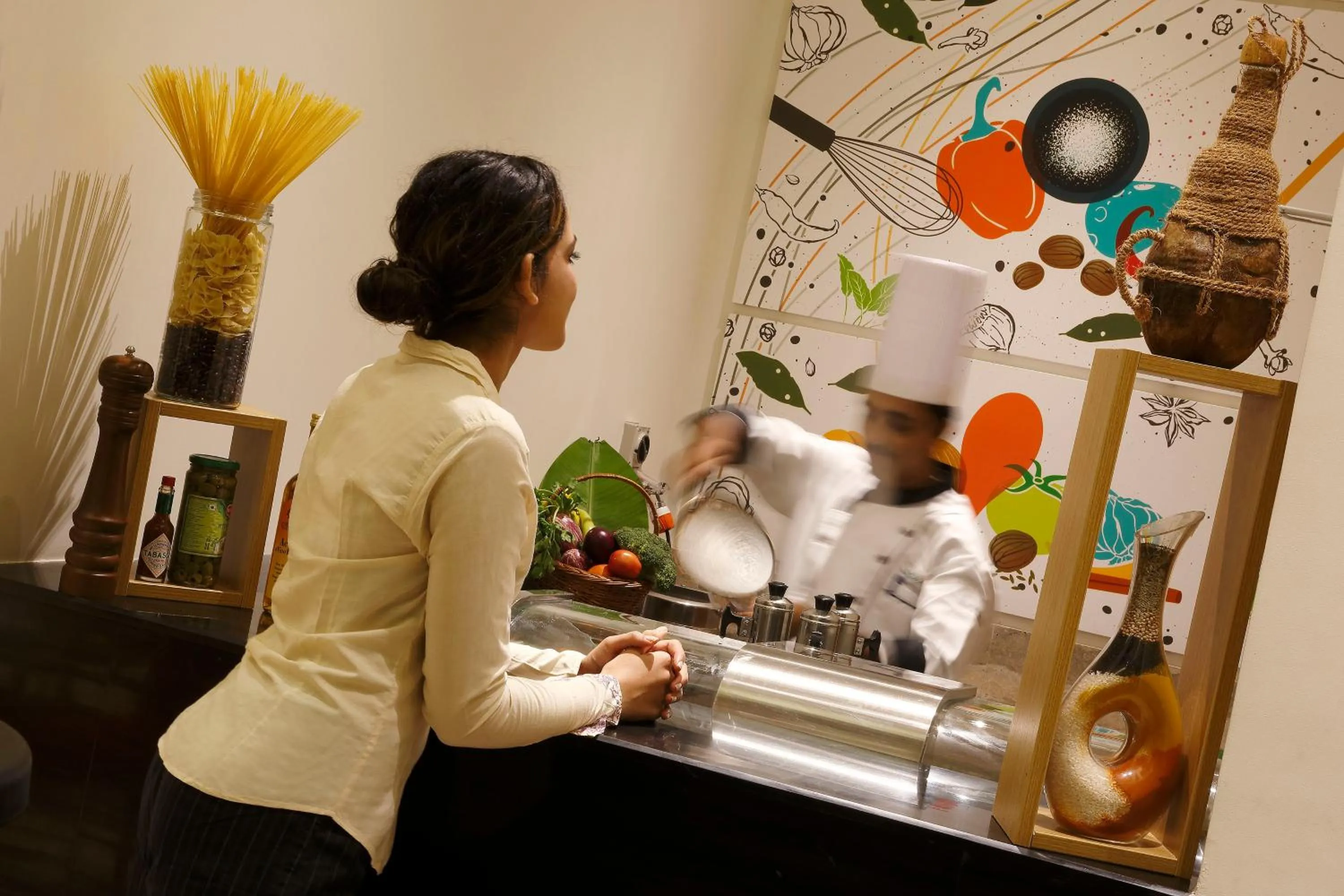 Restaurant/places to eat in ibis Kochi City Centre - An Accor Brand