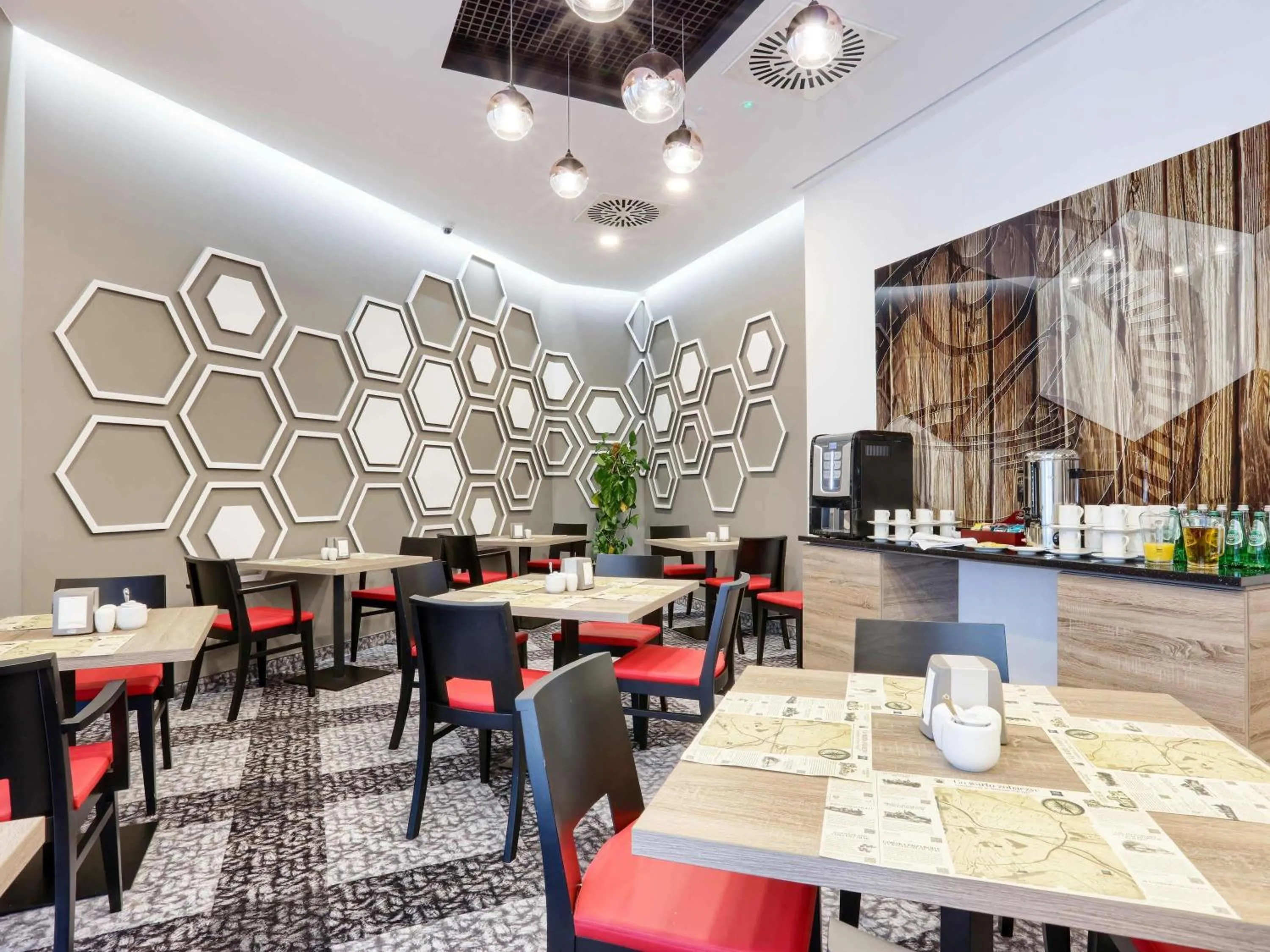 Restaurant/places to eat in ibis Styles Nowy Sacz