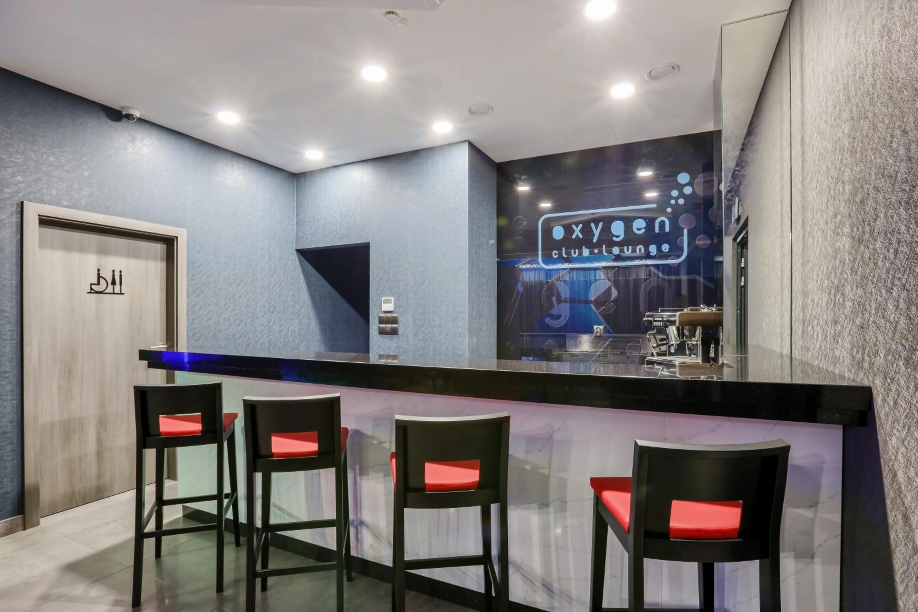 Lounge or bar in ibis Styles Nowy Sacz