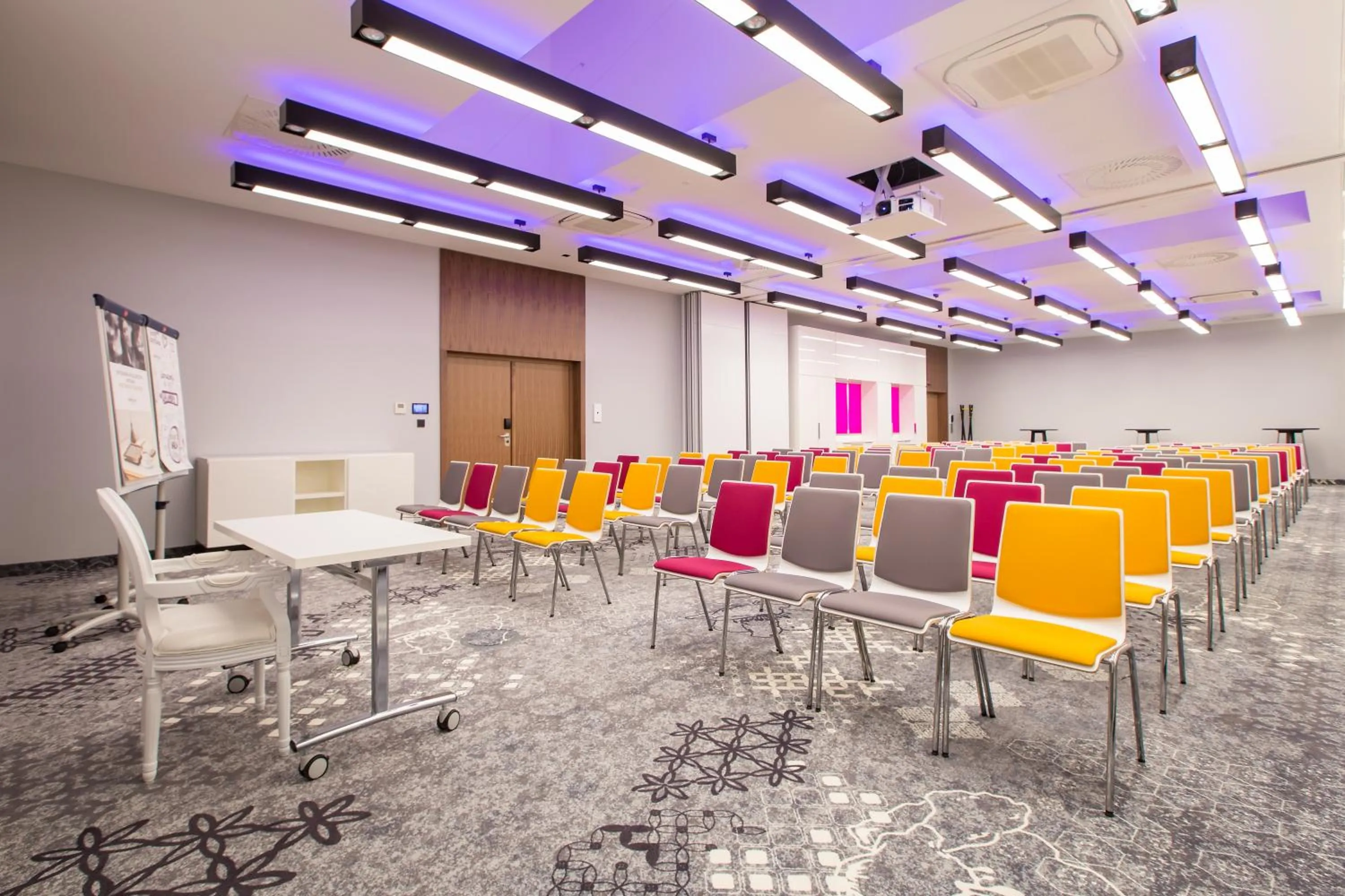 Meeting/conference room in Mercure Krakow Stare Miasto