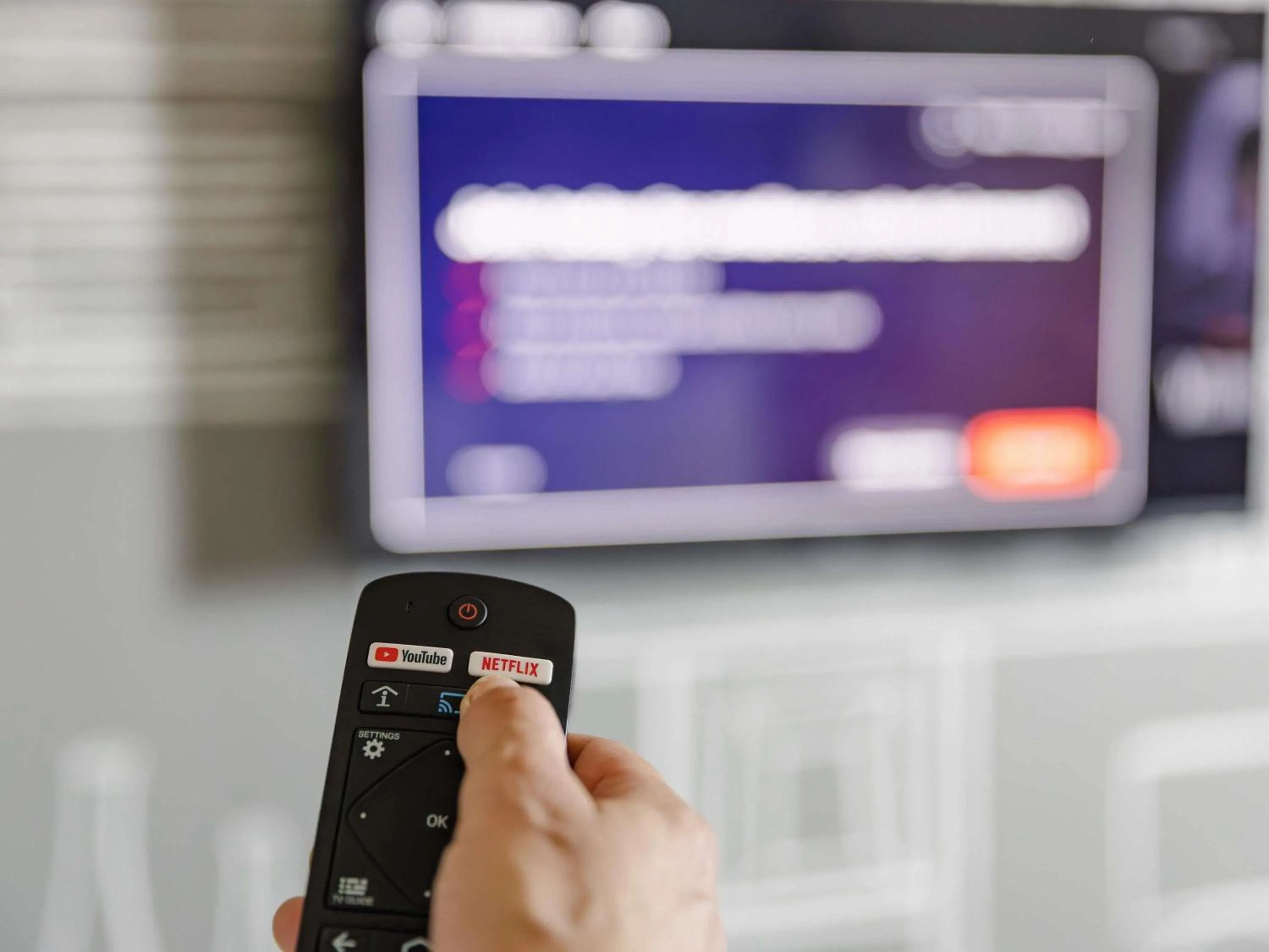 Bedroom in ibis Cambridge Central Station