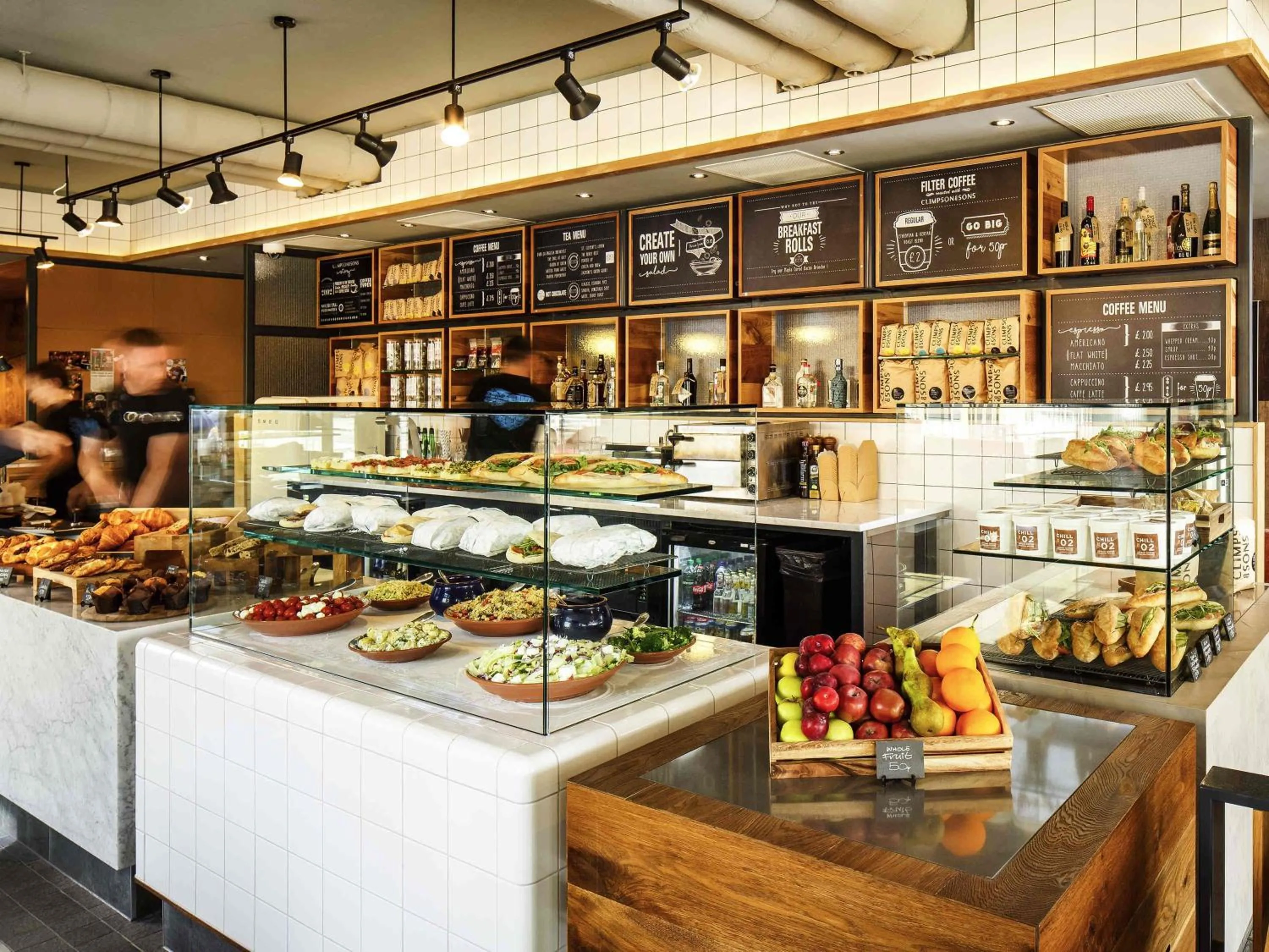 Lounge or bar in ibis Cambridge Central Station