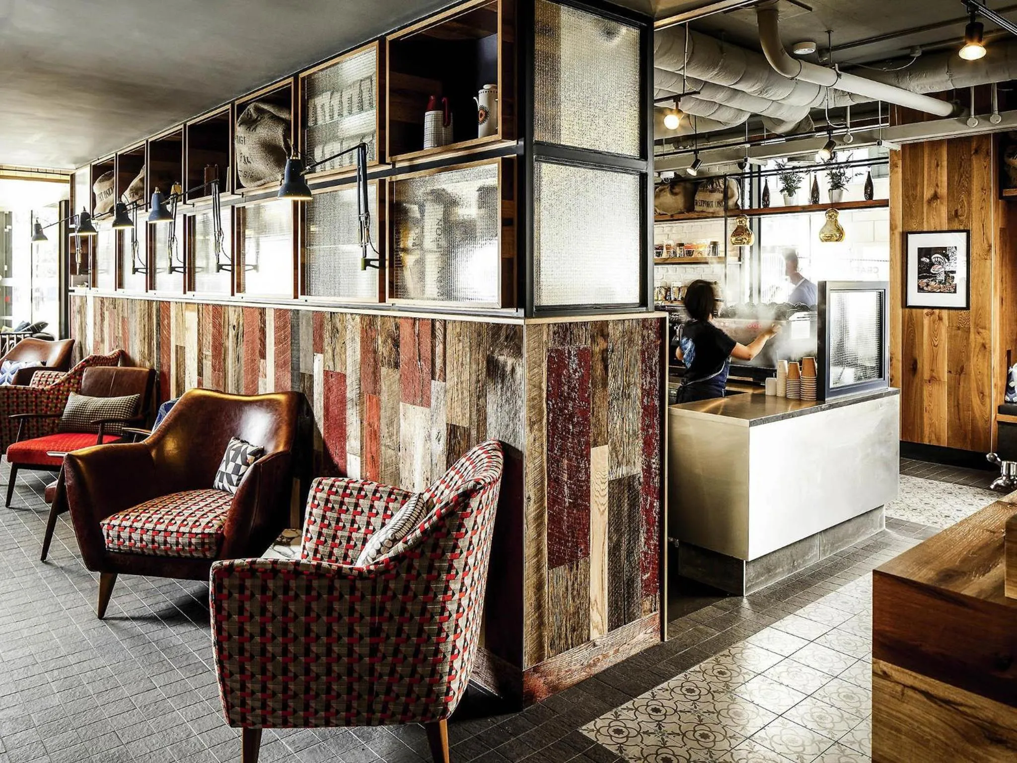 Restaurant/places to eat in ibis Cambridge Central Station