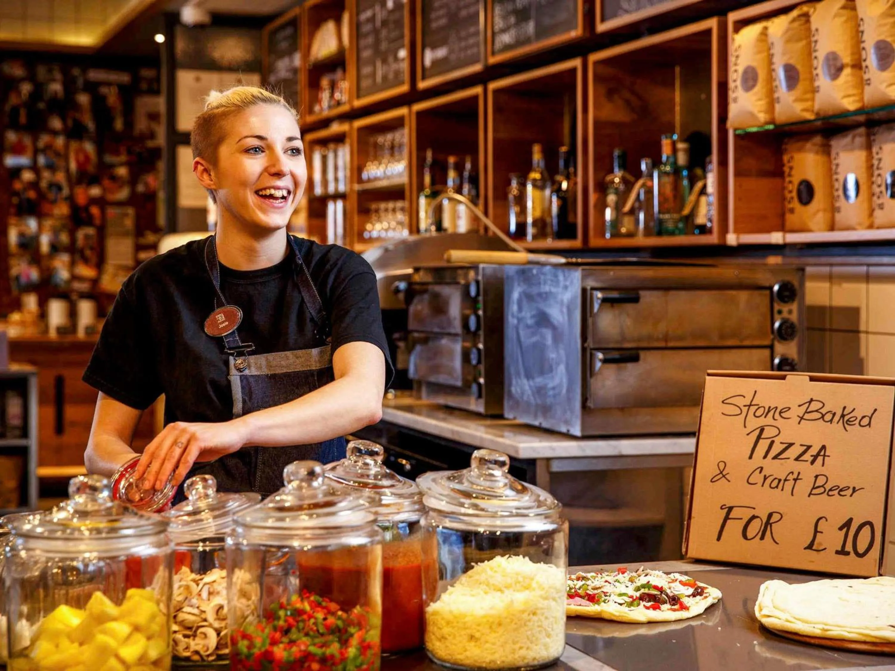 Restaurant/places to eat in ibis Cambridge Central Station